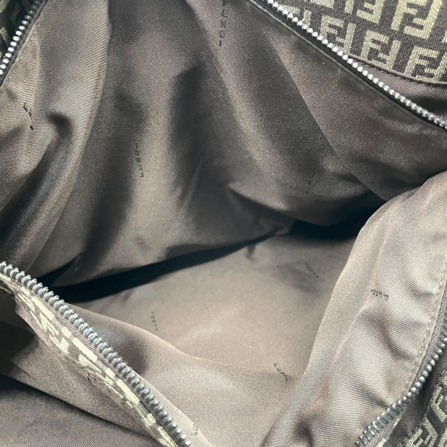 美品 フェンディ Fendi ズッキーノ トートバッグ ショルダーバッグ 大容量 FFロゴ キャンバス ブラウン レザーハンドル ビンテージ 通勤 通学 2000s