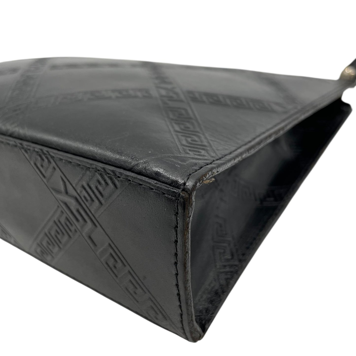 YVES SAINT LAURENT イヴサンローラン クラッチバッグ 黒 ブラック レザー ゴールド金具 ロゴ型押し ファスナー開閉 セカンドバッグ メンズ ヴィンテージ S97