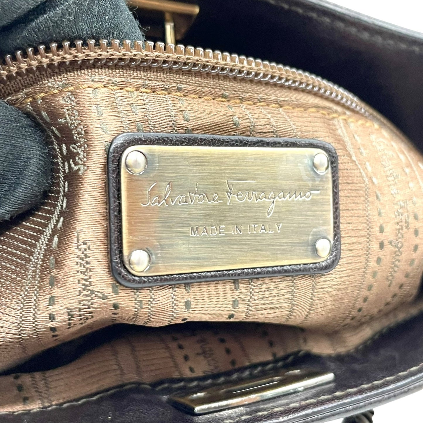 美品 Salvatore Ferragamo フェラガモ ガンチーニ ハンドバッグ レザー 茶 ダークブラウン マリッサ シルバー金具 クロシェット レディース 手提げ K6