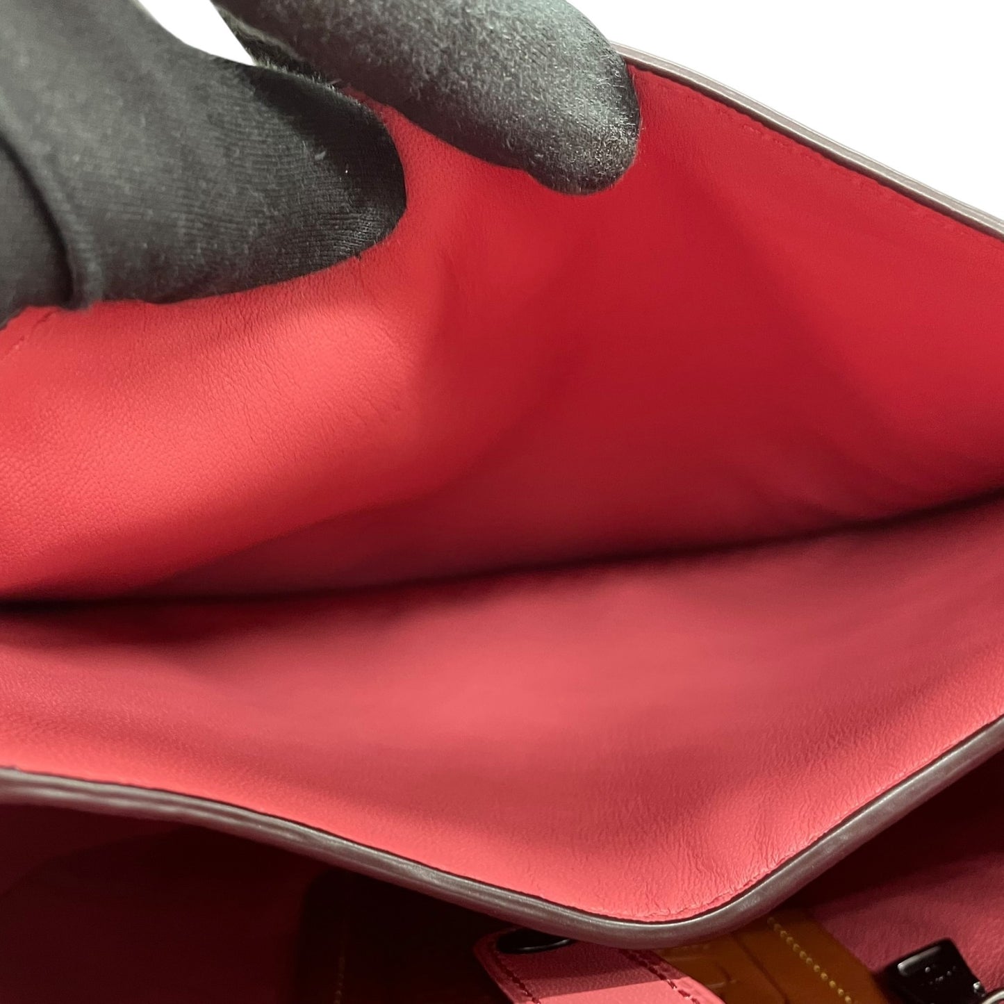 美品 COACH コーチ ショルダーバッグ サドルバッグ グラブタン レザー ピンク ブラック金具 SD-20115 斜め掛け可 フラップ開閉 レディース K4