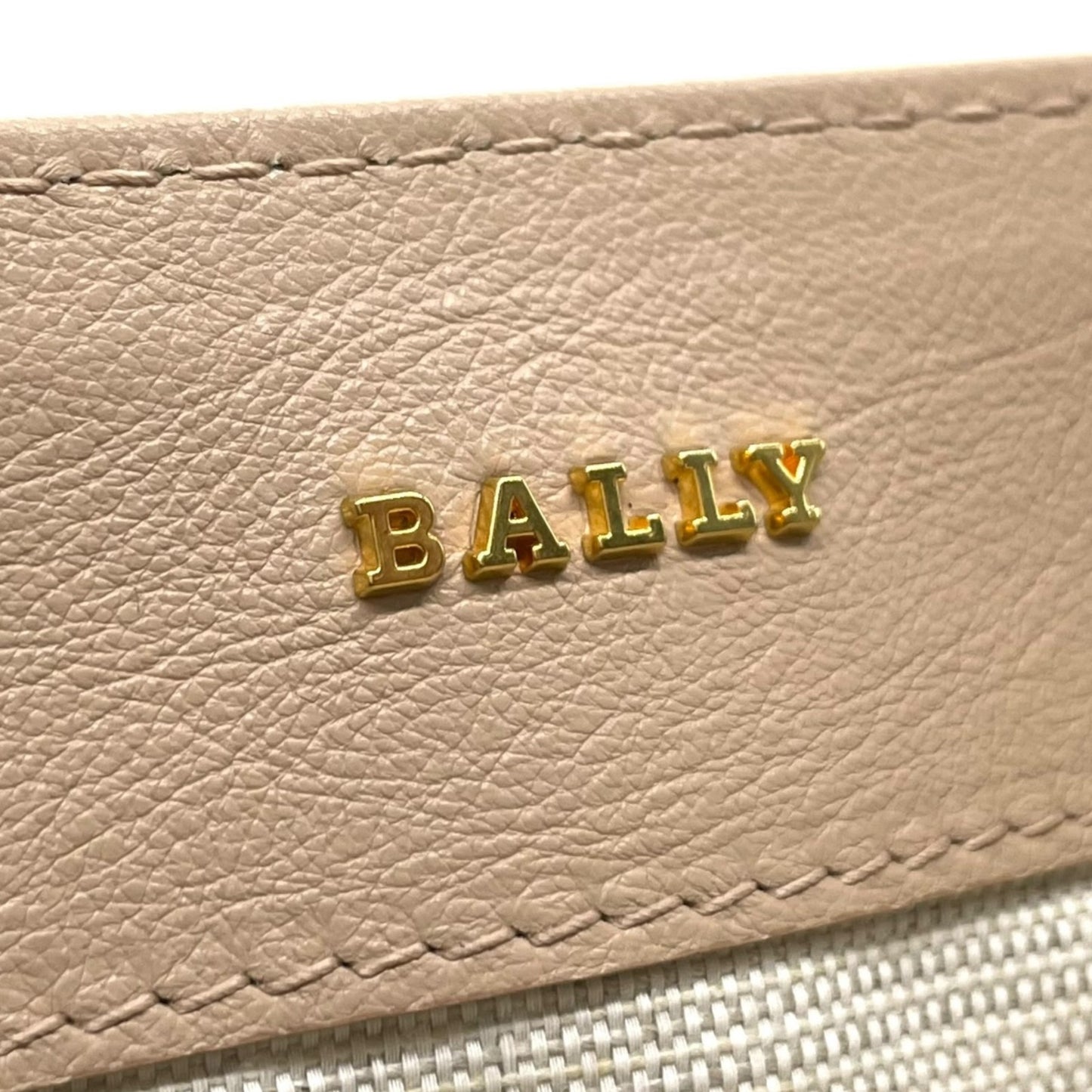 未使用品 BALLY バリー リュックサック バックパック ピンクベージュ レザー チェーン ゴールド金具 VALMA レディース ギャランティカード付き Q