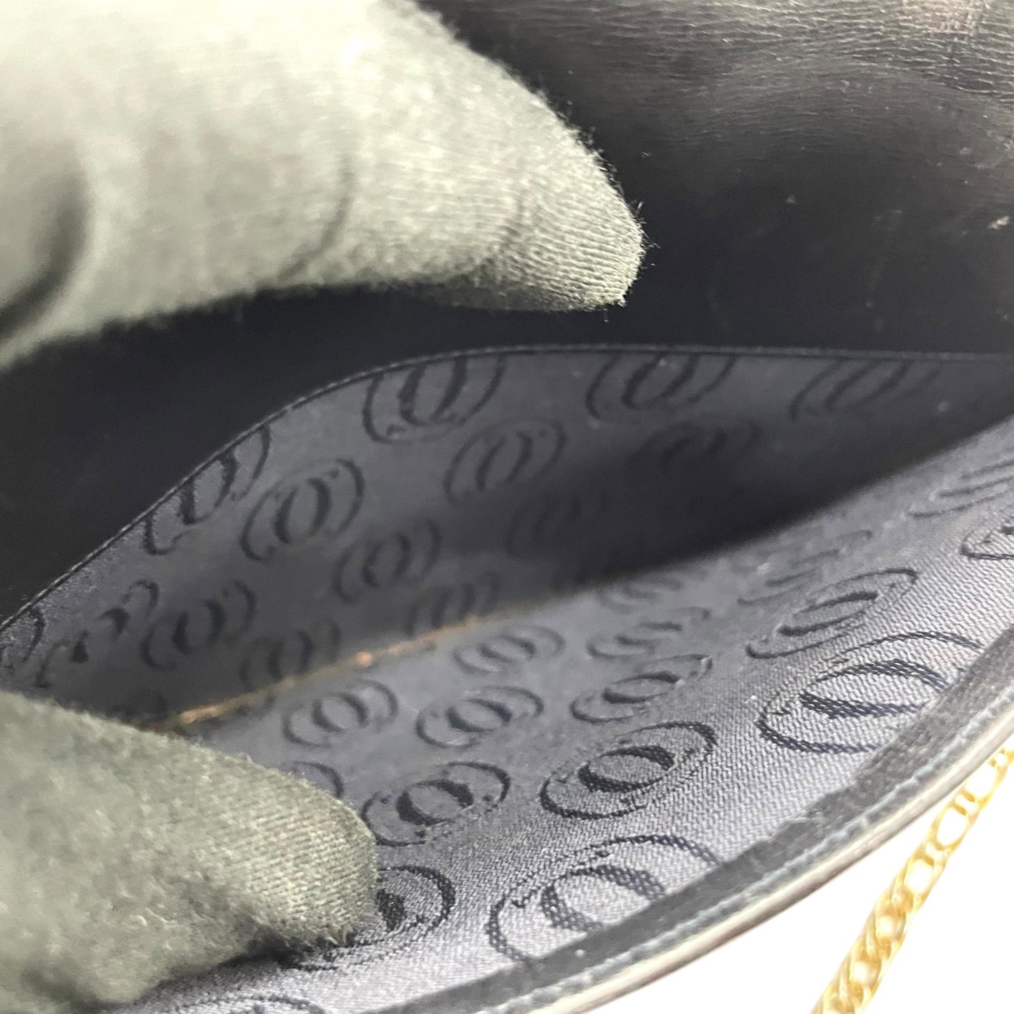 希少 ヴィンテージ Cartier カルティエ サファイアライン チェーンショルダーバッグ 黒 ブラック レザー ゴールドチェーン クロスボディ ダブルチェーン 完売 人気 K10