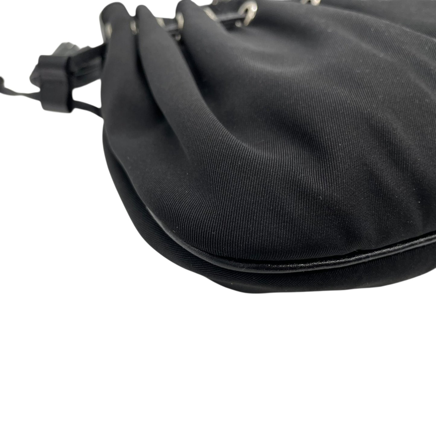 美品 ジバンシー ジバンシィ GIVENCHY ブラック 黒 ワンショルダー ショルダーバッグ ナイロン×レザー タッセル付き シルバー金具 高級 ハンドバッグ レディース K11