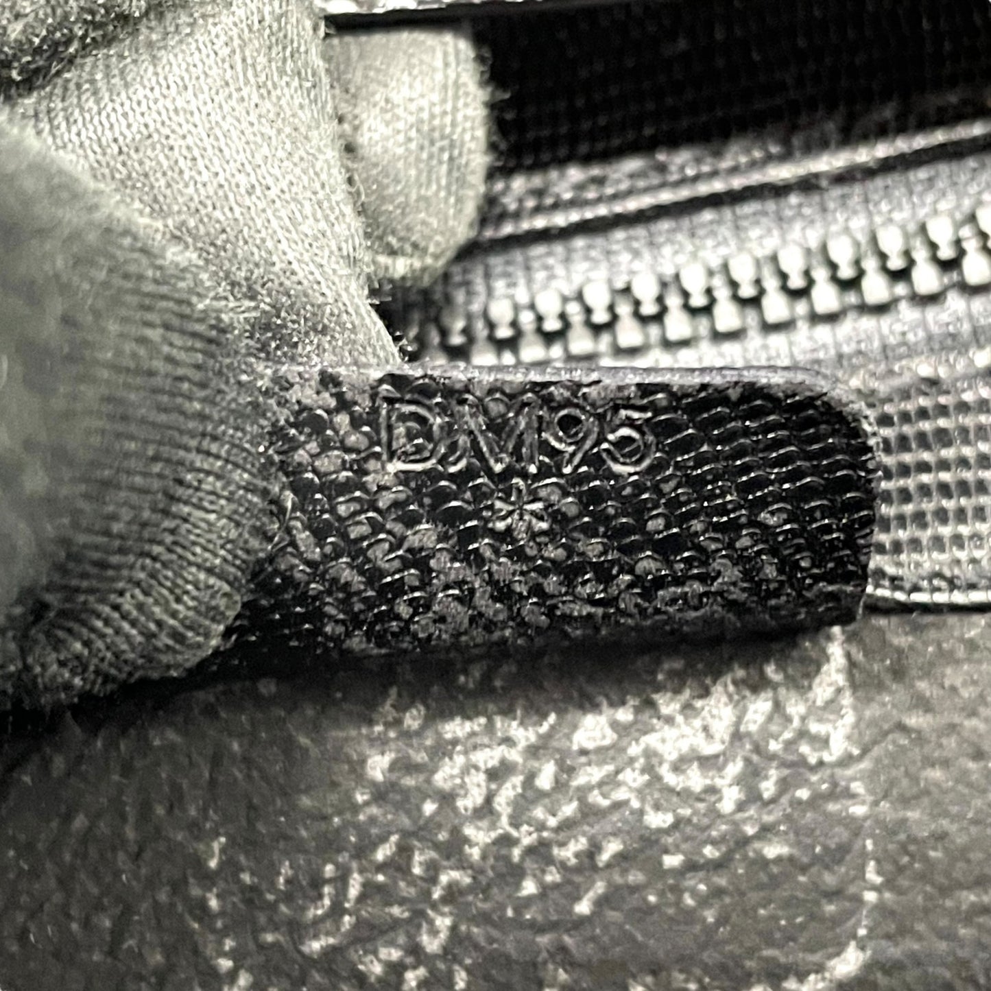 美品 CELINE セリーヌ クラッチバッグ セカンドバッグ レザー 黒 ブラック ゴールド金具 鍵付き メンズ ヴィンテージ B2