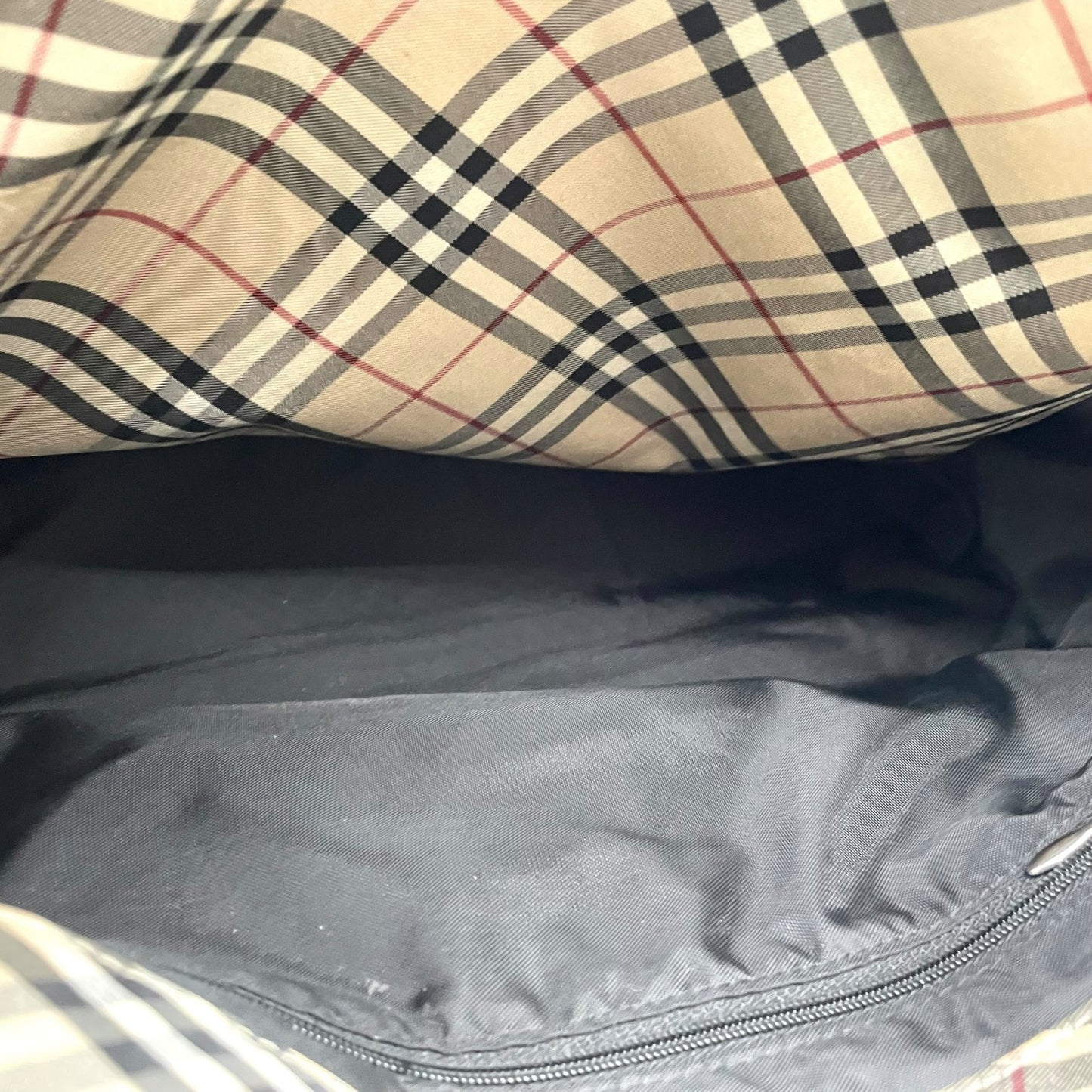 BURBERRY BLUE LABEL バーバリーブルーレーベル トートバッグ ブラック ナイロン 内装ノバチェック A4収納可 ハンドバッグ ロゴ シンプル 通勤通学にも最適 B5