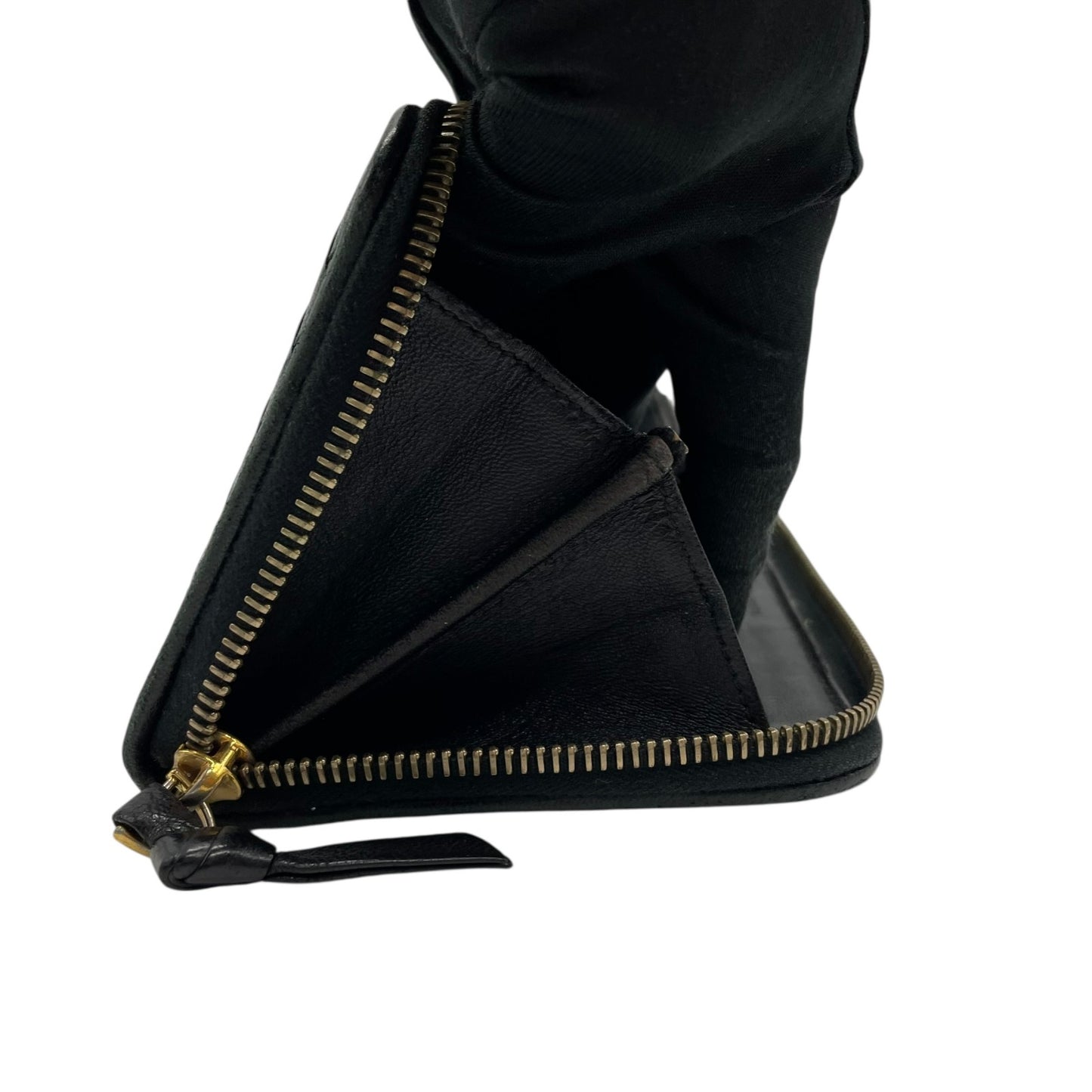 ボッテガヴェネタ BOTTEGA VENETA 長財布 イントレチャート ラウンドファスナー 黒 ブラック レザー ゴールド金具 メンズ レディース M5