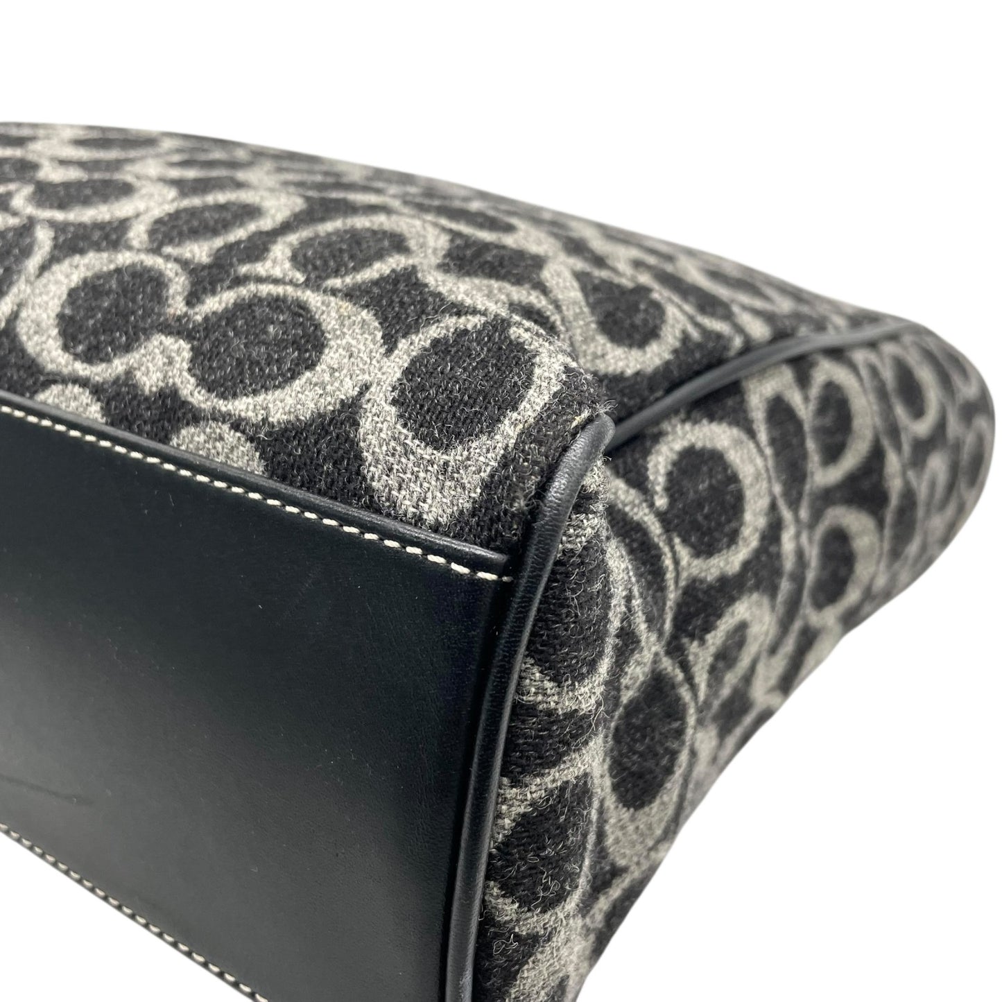 美品 COACH コーチ シグネチャー トートバッグ ハンドバッグ 黒 ブラック グレー ウール レザー シルバー金具 ロゴ ファスナー開閉 レディース S11