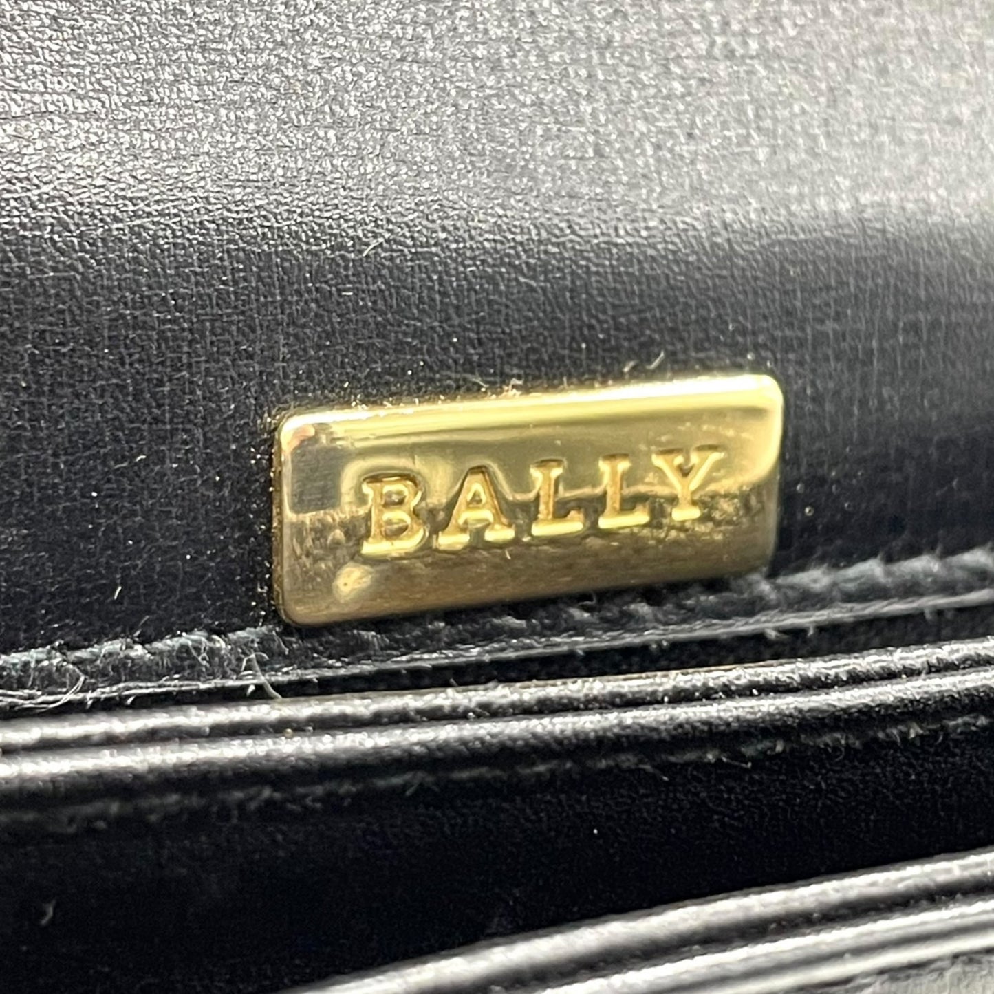 バリー BALLY 2WAY ハンドバッグ ショルダーバッグ フォーマル 黒 ブラック レザー ゴールド金具 ターンロック トップハンドル 斜め掛け可 レディース K1