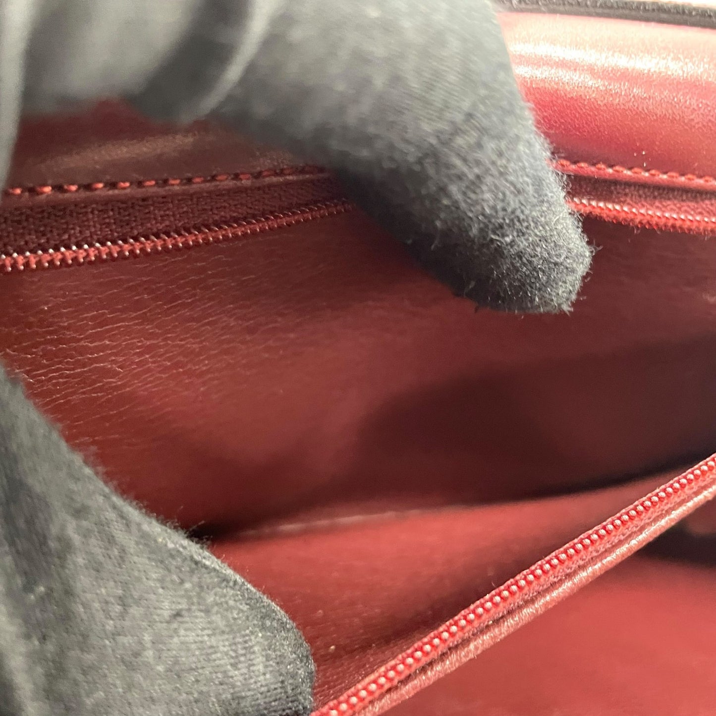 Authentic Christian Dior Shoulder Bag Red Bordeaux Leather Gold Hardware Logo Vintage