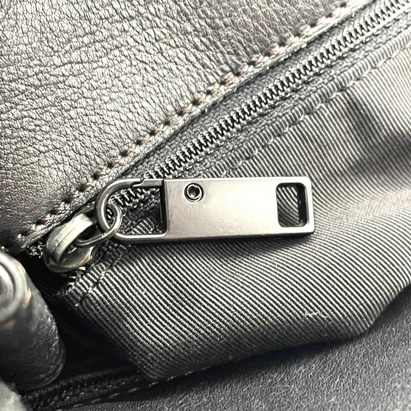 CHANEL シャネル トートバッグ ブラック 黒 カーフレザー 本革 ココマーク ターンロック ハンドバッグ 大容量 ヴィンテージ シール有 正規品 C