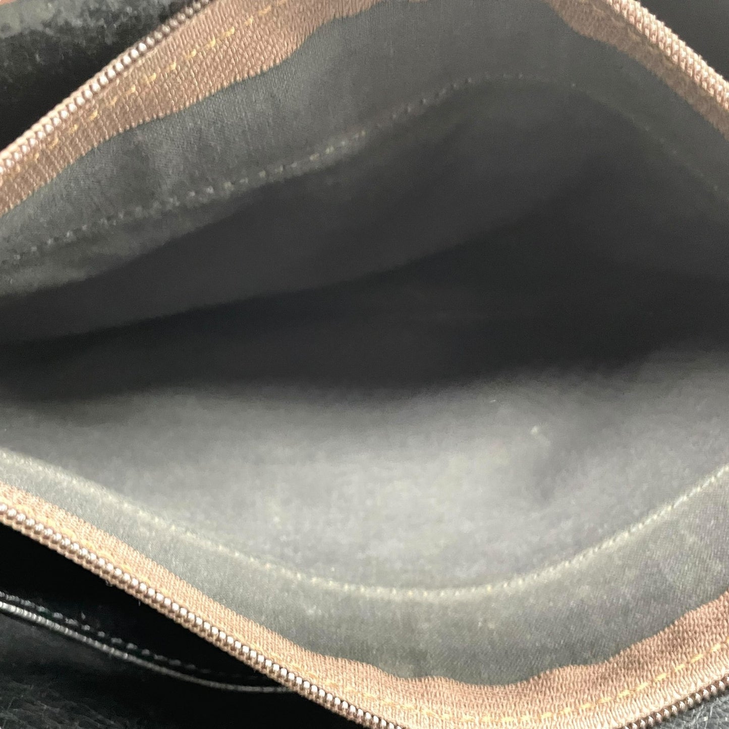 BURBERRY バーバリー ショルダーバッグ ノバチェック シャドーホース ホースロゴ 茶 ブラウン ベージュ キャンバス レザー ゴールド金具 ポシェット 斜め掛け可 ヴィンテージ レディース K13