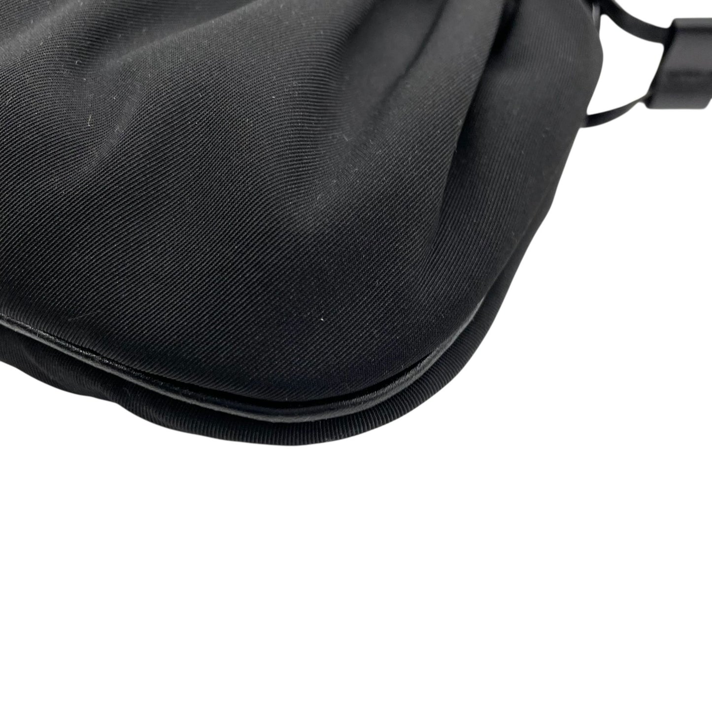 美品 ジバンシー ジバンシィ GIVENCHY ブラック 黒 ワンショルダー ショルダーバッグ ナイロン×レザー タッセル付き シルバー金具 高級 ハンドバッグ レディース K11