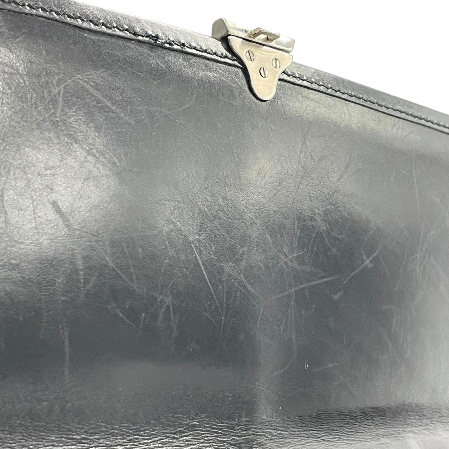 Salvatore Ferragamo サルヴァトーレフェラガモ 2WAY ビジネスバッグ ショルダーバッグ ブリーフケース ダレスバッグ 黒 ブラック レザー シルバー金具 フラップ開閉 斜め掛け可 A4収納可 メンズ E