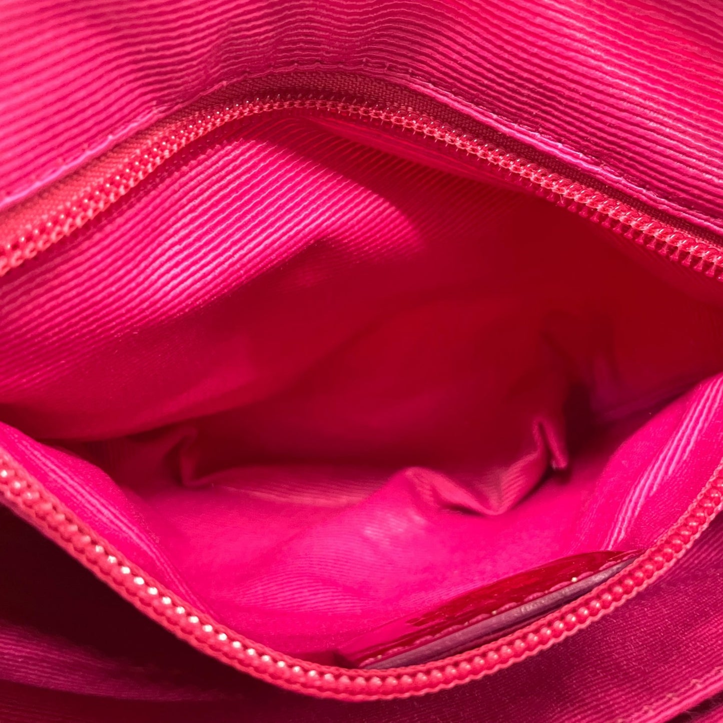 極美品 希少 Salvatore Ferragamo フェラガモ ヴァラリボン 2WAY ショルダー ピンク レッド ナイロン パテント ハンドバッグ クロスボディ ゴールド金具 レディース K1