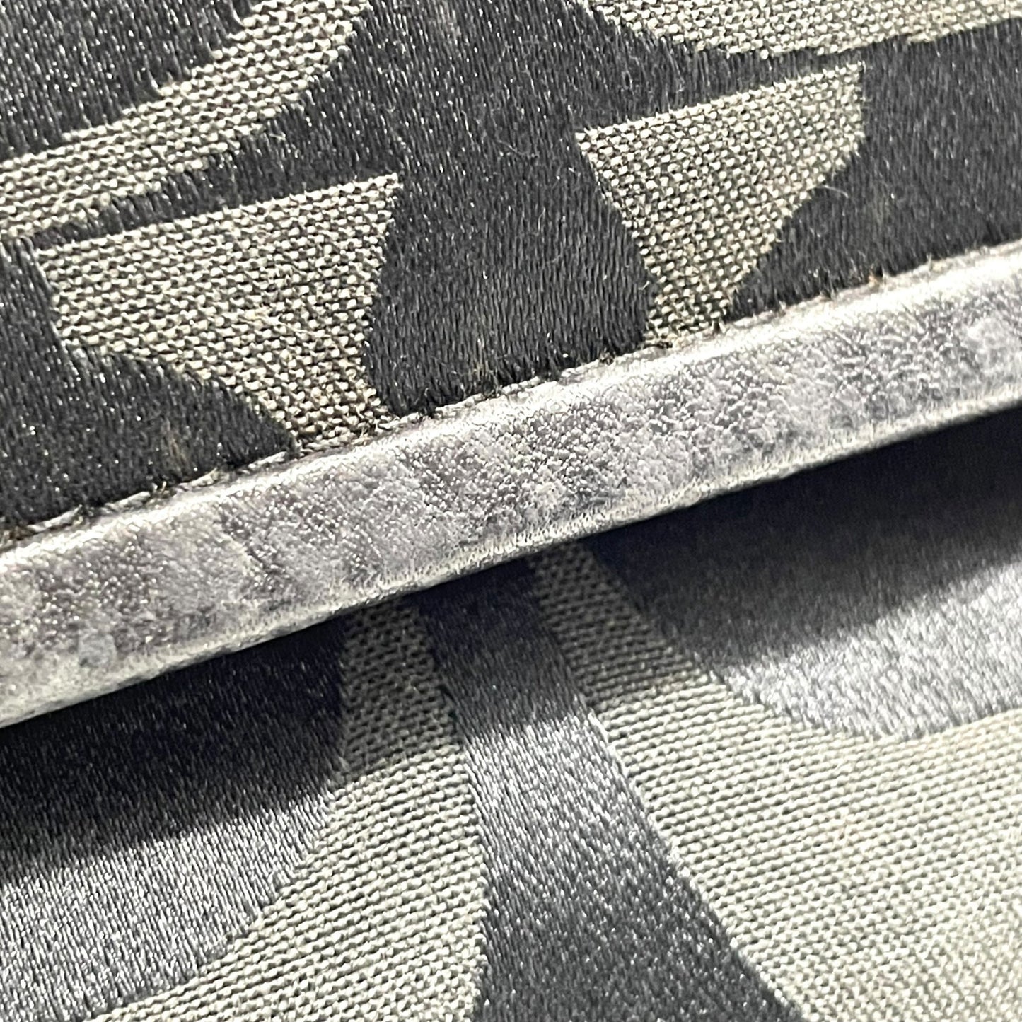 COACH コーチ ポピー シグネチャー 2WAY ショルダーバッグ ハンドバッグ 黒 ブラック キャンバス レザー シルバー金具 フラップポケット ファスナー開閉 肩掛け可 斜め掛け可 ホーボー レディース S30