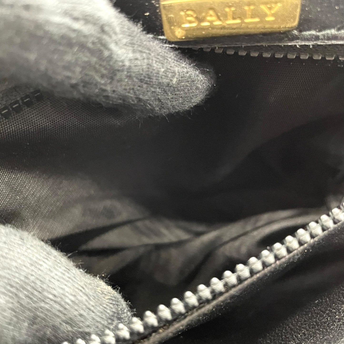 バリー BALLY 2WAY ハンドバッグ ショルダーバッグ フォーマル 黒 ブラック レザー ゴールド金具 ターンロック トップハンドル 斜め掛け可 レディース K1