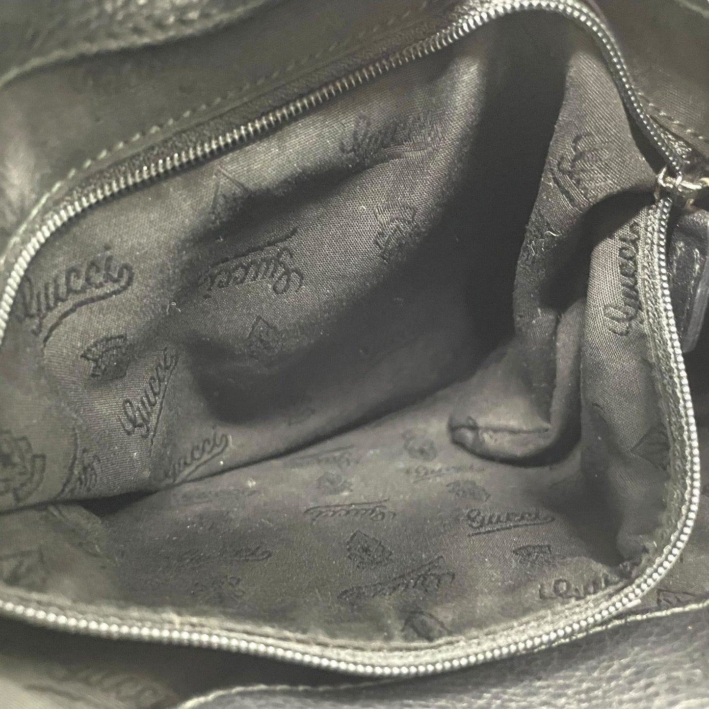 美品 グッチ GUCCI GG柄 グッチシマ レザー ホーボーバッグ ワンショルダー黒 ブラック ショルダーバッグ ロゴプレート ゴールド金具 ヴィンテージ レディース Z1