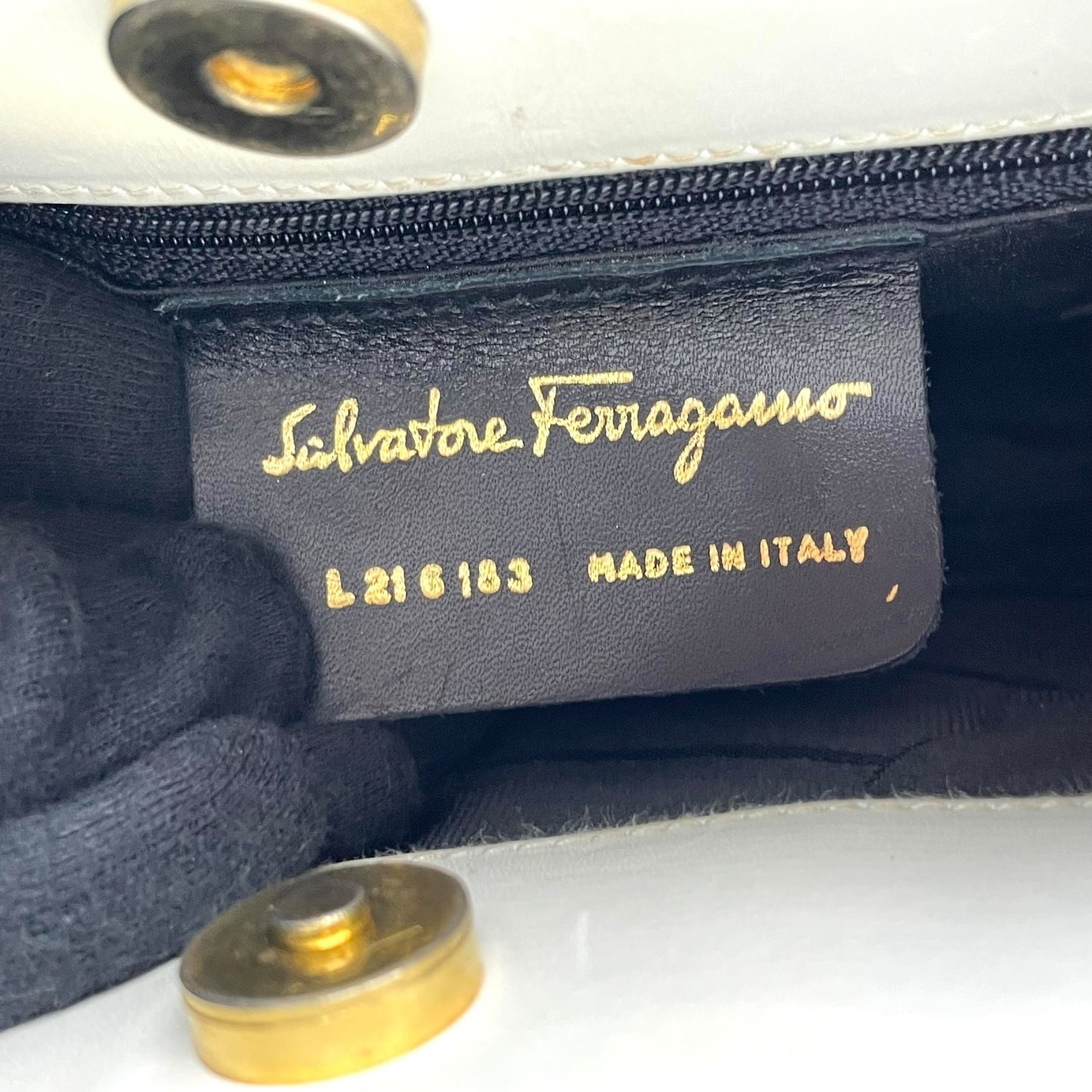 Salvatore Ferragamo サルヴァトーレフェラガモ ヴィンテージ ハンドバッグ レザー ホワイト ゴールド金具 K7