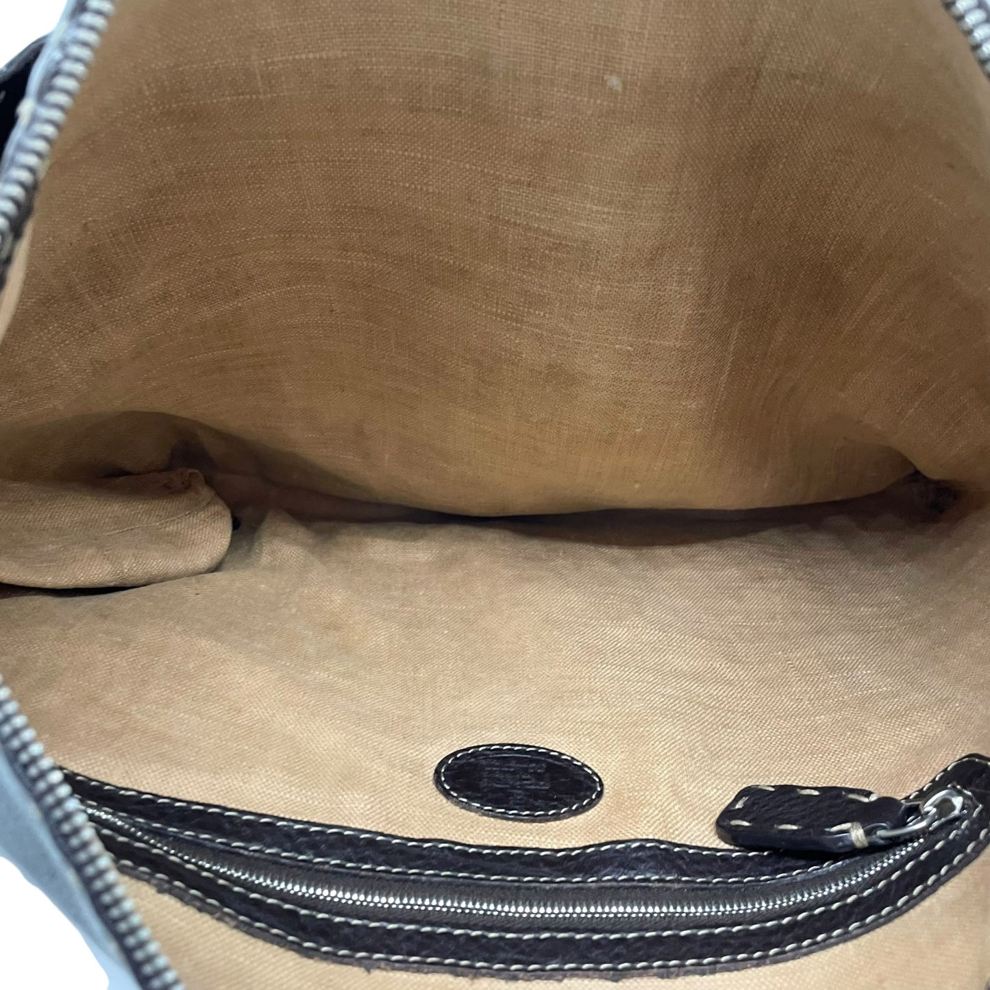 美品 FENDI フェンディ セレリア ショルダーバッグ ステッチ レザー 茶 ブラウン シルバー金具 斜め掛け可 ロゴストラップ ヴィンテージ レディース K3