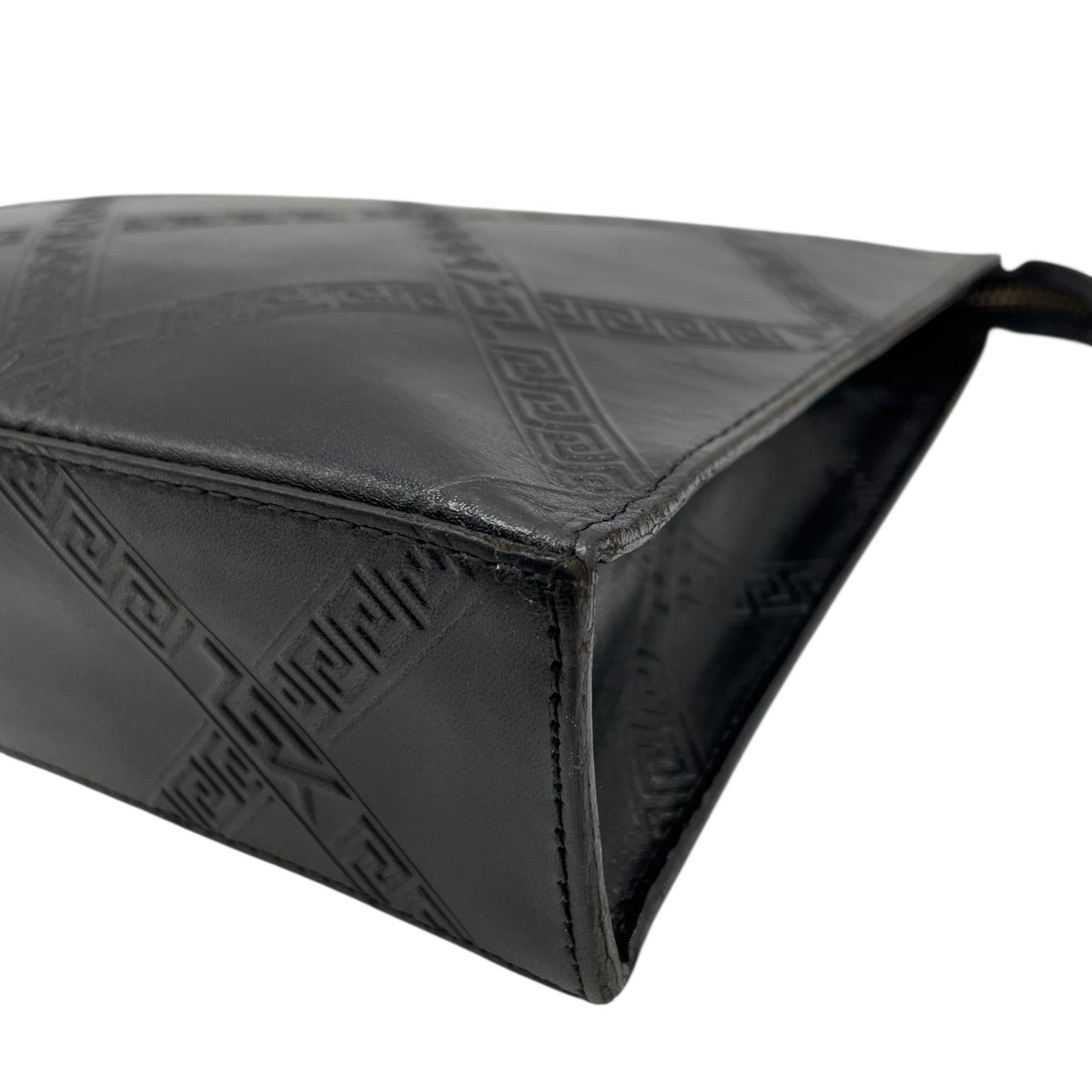 YVES SAINT LAURENT イヴサンローラン クラッチバッグ 黒 ブラック レザー ゴールド金具 ロゴ型押し ファスナー開閉 セカンドバッグ メンズ ヴィンテージ S97