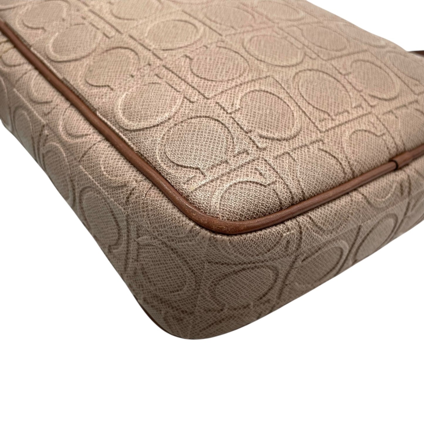 美品 Salvatore Ferragamo フェラガモ ガンチーニ ショルダーバッグ PVC レザー ベージュ ブラウン ゴールド金具 クロスボディ ポシェット 斜め掛け レディース K11