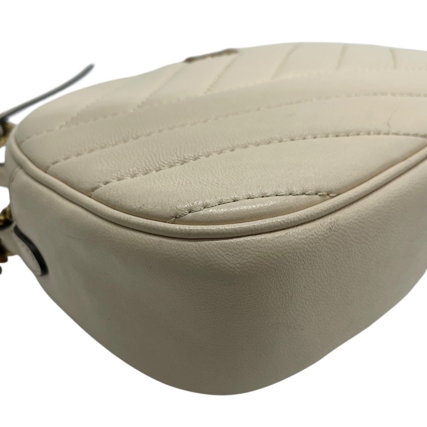 TORY BURCH トリーバーチ キラ カメラバッグ ショルダーバッグ アイボリー ベージュ レザー ゴールド金具 キルティング ロゴ チェーン レディース K9