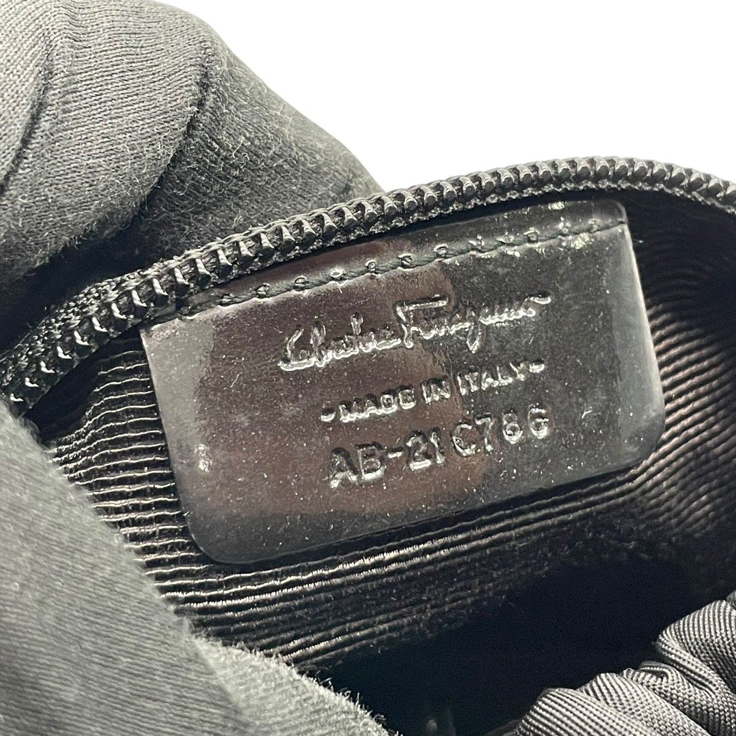 Salvatore Ferragamo サルヴァトーレ フェラガモ ヴァラ リボン トートバッグ ショルダーバッグ ナイロン パテントレザー ブラック 黒 ワンショルダー レディース K9