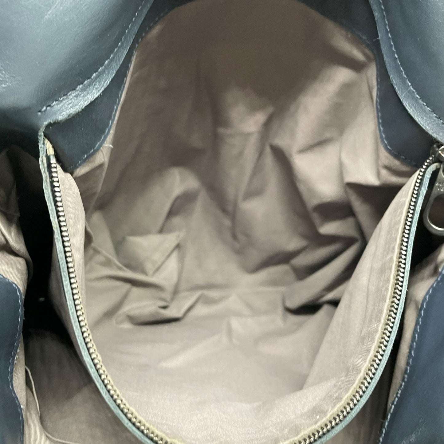 Authentic BOTTEGA VENETA Intrecciato Leather Shoulder Messenger Bag Navy Unisex