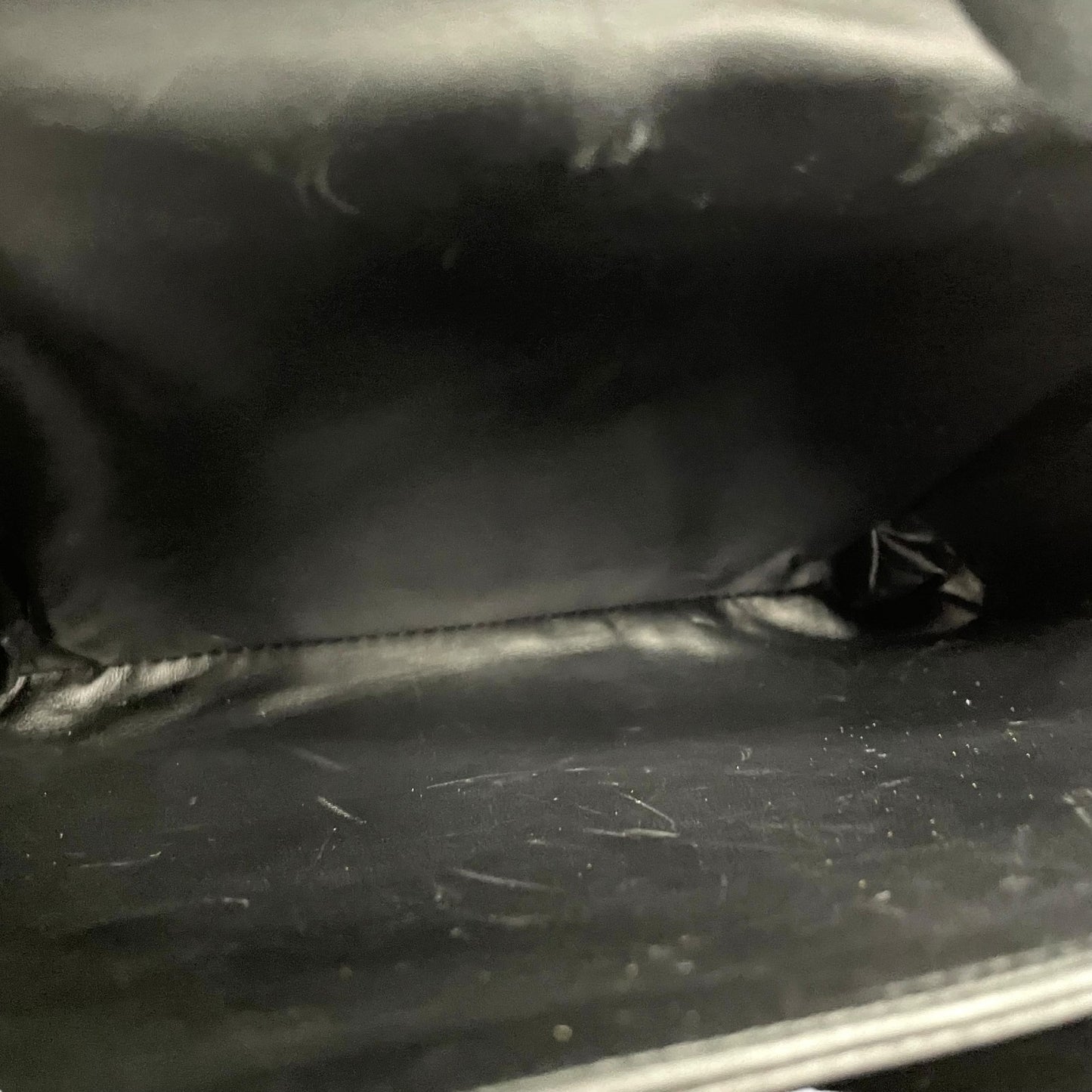 Salvatore Ferragamo フェラガモ ショルダーバッグ ブラック レザー ゴールド金具 斜め掛け可 ヴィンテージ レディース B