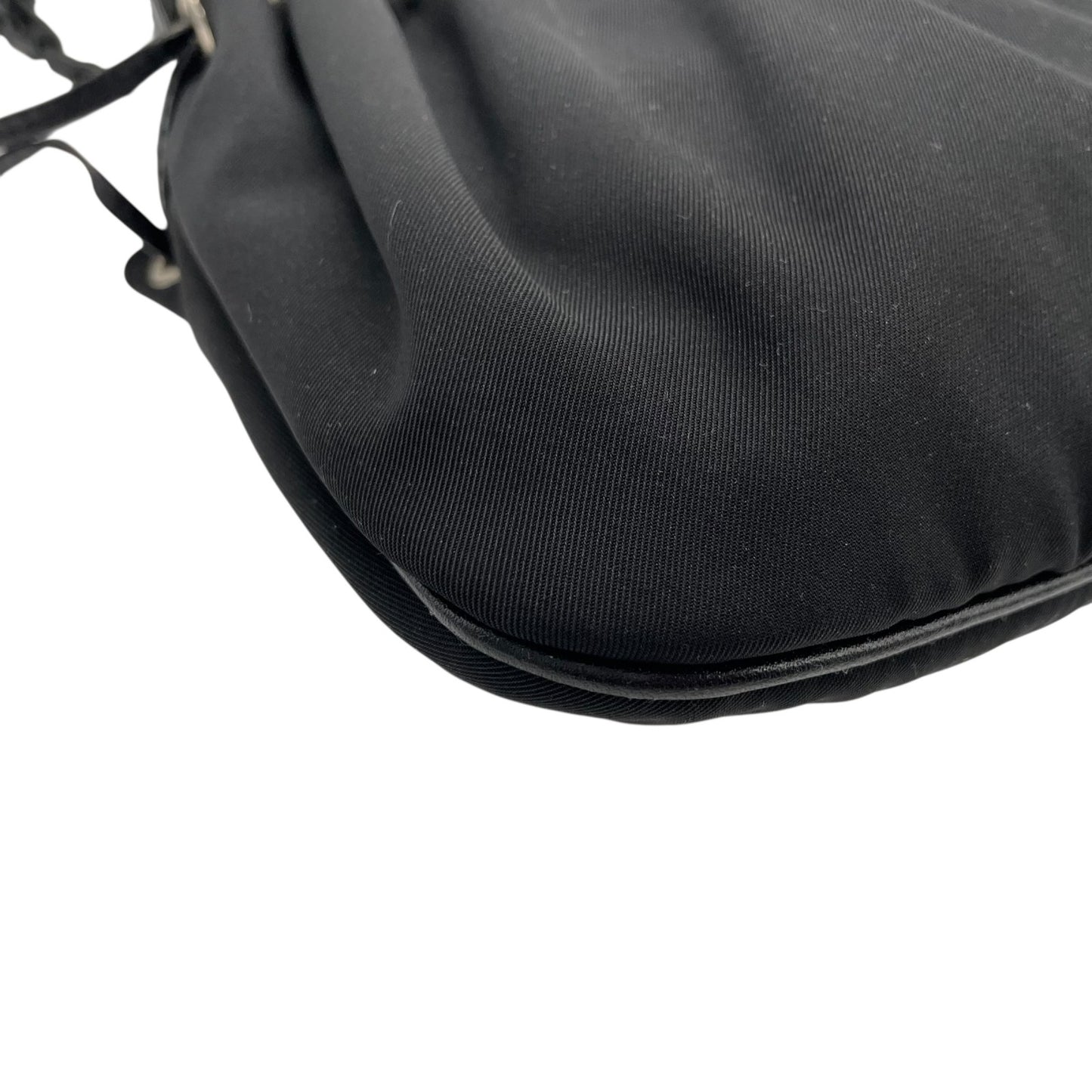 美品 ジバンシー ジバンシィ GIVENCHY ブラック 黒 ワンショルダー ショルダーバッグ ナイロン×レザー タッセル付き シルバー金具 高級 ハンドバッグ レディース K11