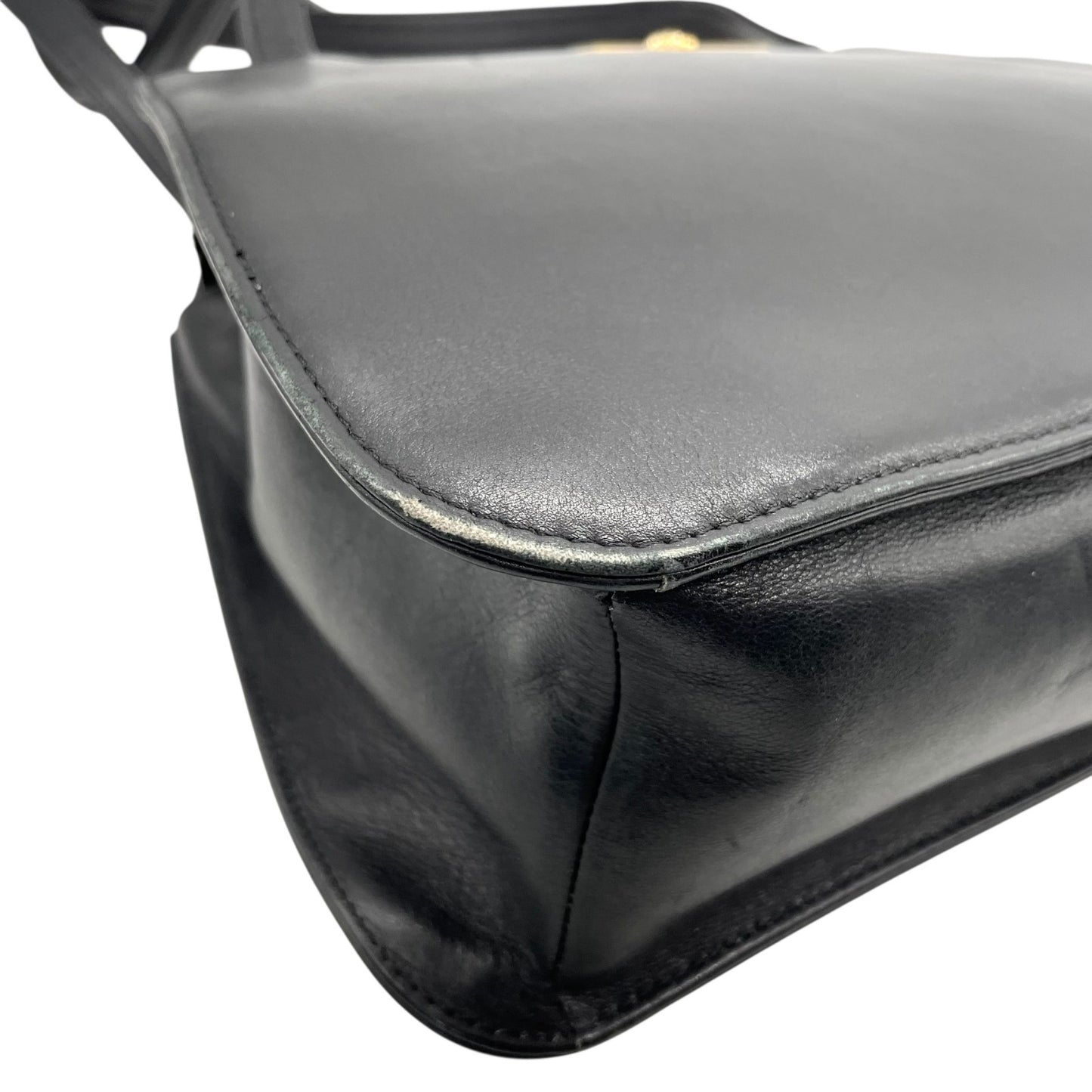 GIANNI VERSACE ジャンニ ヴェルサーチ ワンショルダー ショルダーバッグ メデューサ レザー 黒 ブラック ゴールド金具 肩掛け可 ファスナー開閉 レディース ヴィンテージ Z3