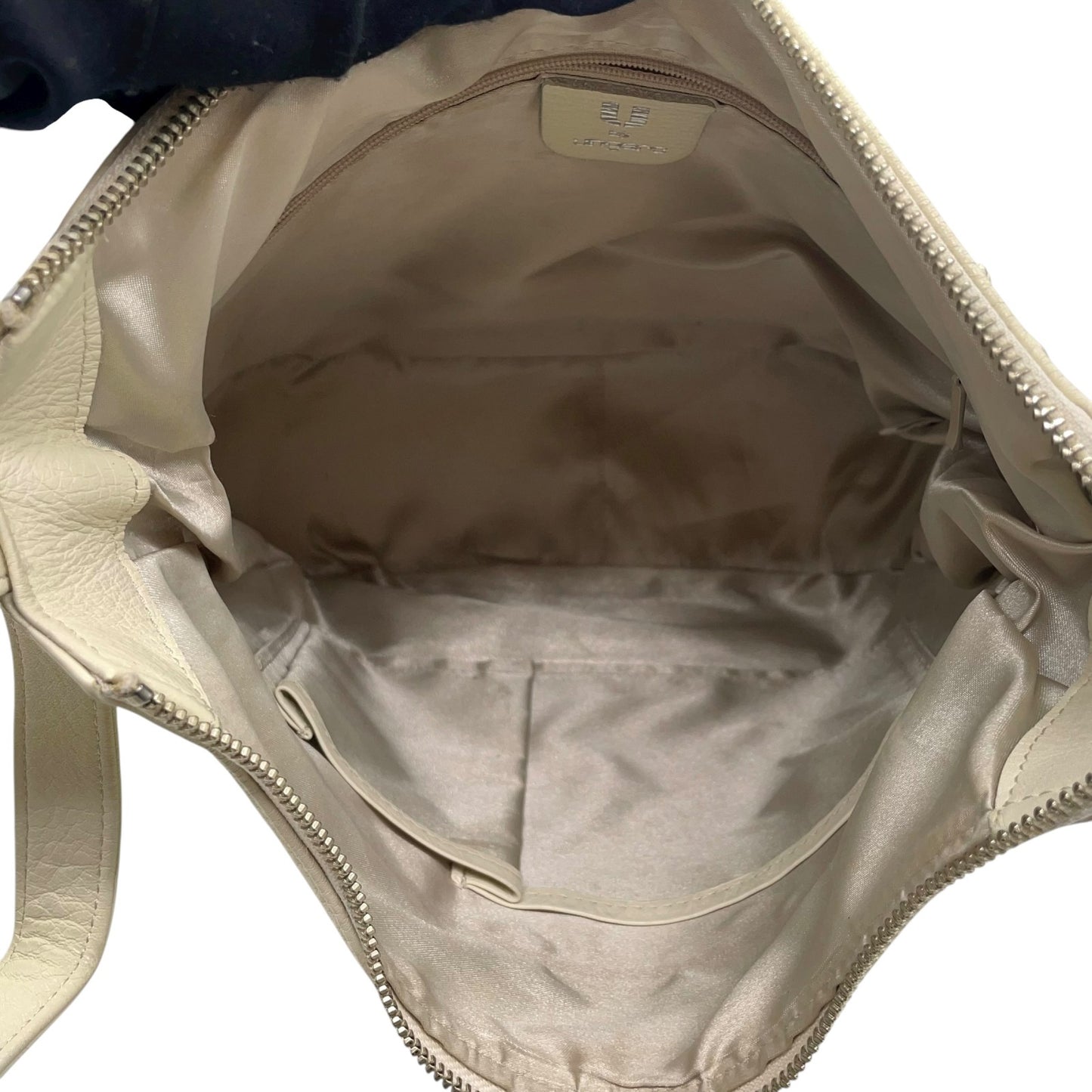 ウンガロ UNGARO レザー ショルダーバッグ ホーボーバッグ 白 ホワイト シルバー金具 レディース S94