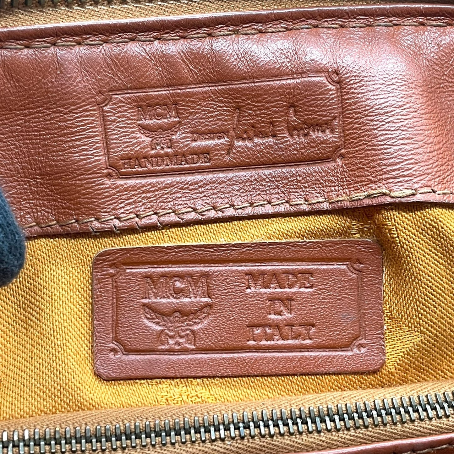エムシーエム MCM ヴィセトス 2WAY ハンドバッグ ミニボストンバッグ ショルダーバッグ 茶 ブラウン コニャック レザー ゴールド金具 斜め掛け可 レディース D