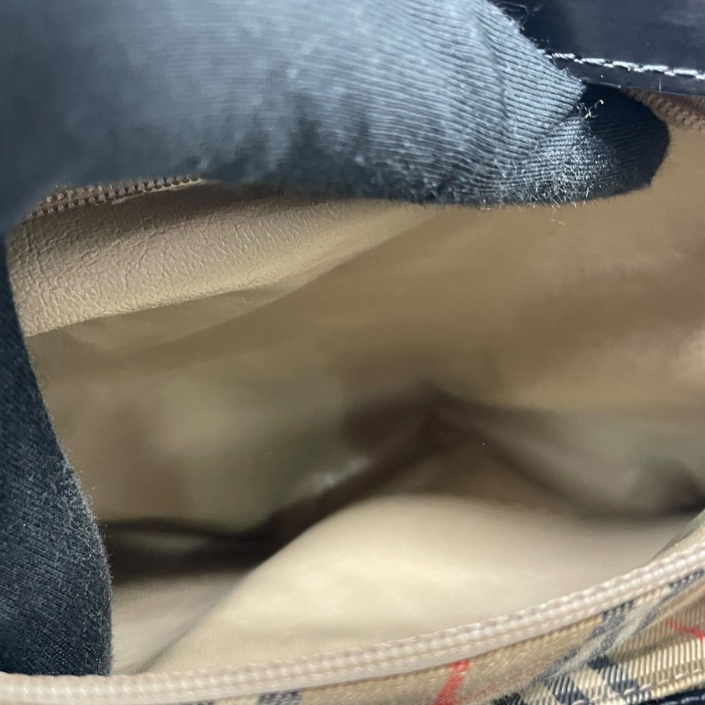 Authentic BURBERRY Black Nova Check Shadow Horse Leather Handbag Shoulder Bag Silver Hardware Women's Flap Closure