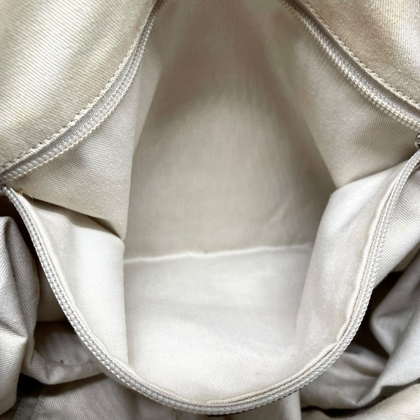 美品 フェラガモ Salvatore Ferragamo ガンチーニ ボルドー レザー ハンドバッグ トートバッグ 総柄 赤 レッド ブラウン シルバー金具 レディース D