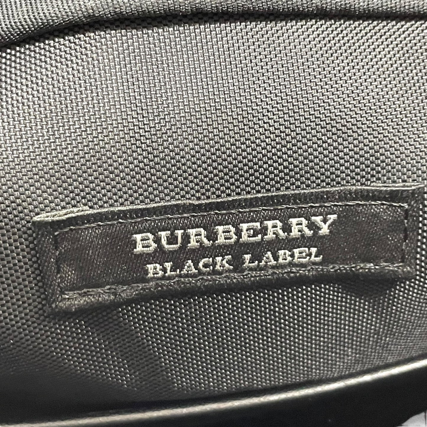 美品 BURBERRY BLACK LABEL バーバリー ショルダーバッグ ナイロン レザー ノバチェック ベージュ 黒 ブラック シルバー金具 斜め掛け メンズ レディース K11