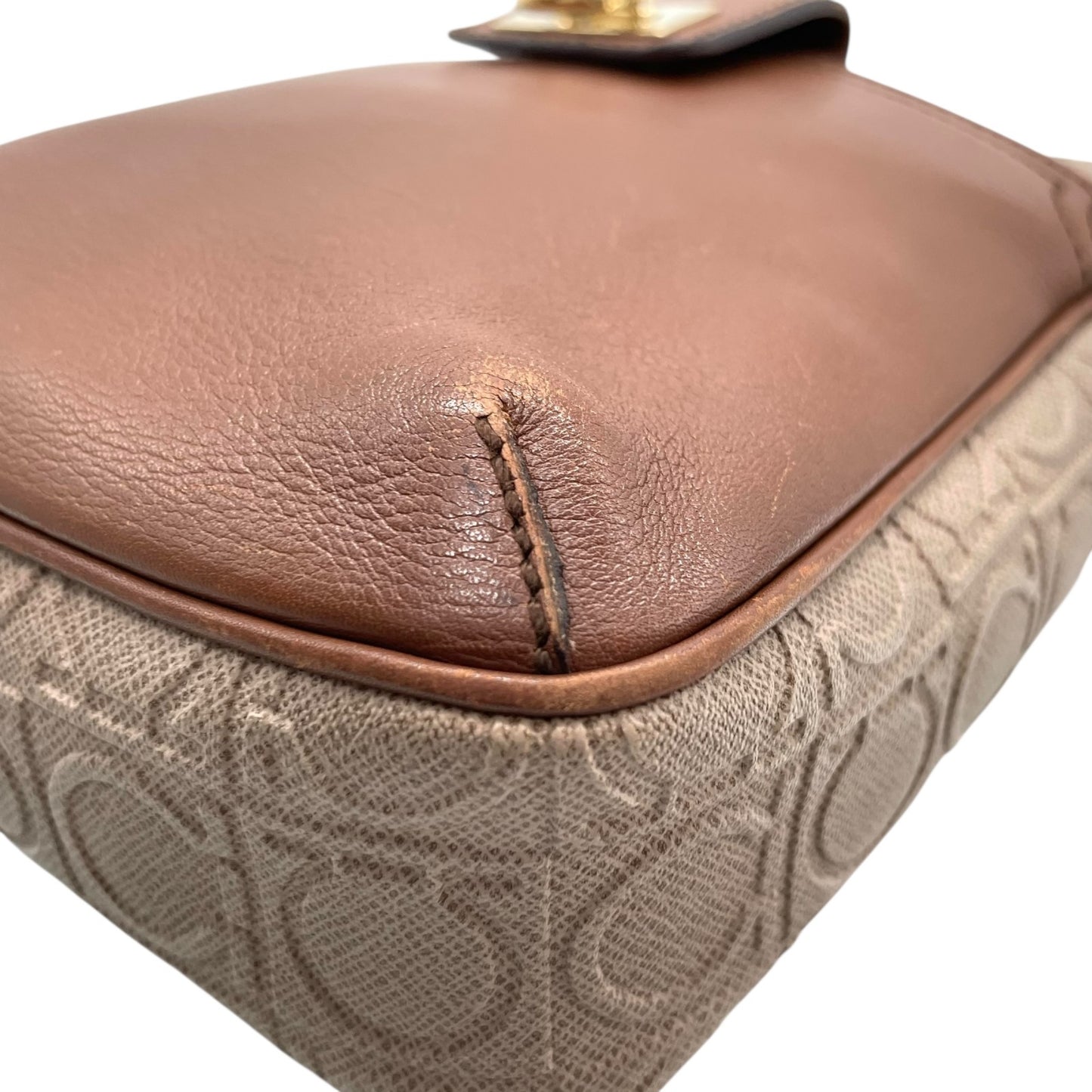 美品 Salvatore Ferragamo フェラガモ ガンチーニ ショルダーバッグ PVC レザー ベージュ ブラウン ゴールド金具 クロスボディ ポシェット 斜め掛け レディース K11