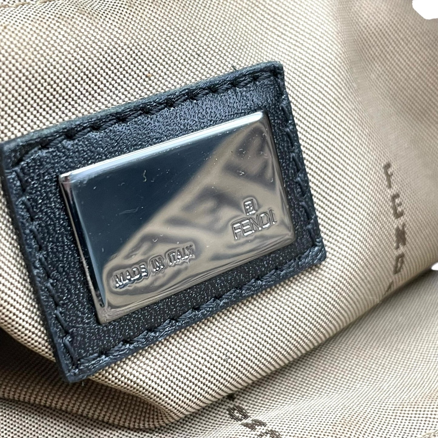 美品 FENDI フェンディ ズッキーノ ハンドバッグ ミニトート ベージュ ブラック キャンバス レザー シルバー金具 FF柄 ズッカ柄 レディース ヴィンテージ B3