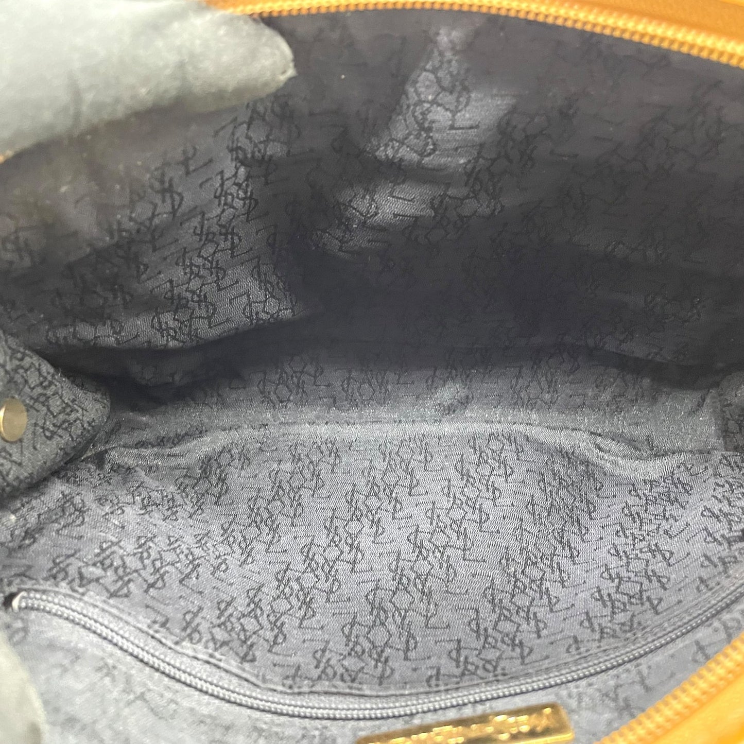 美品 Yves Saint Laurent イヴ サンローラン クラッチバッグ YSLロゴ 紺 ネイビー キャメル ブラウン PVC レザー ゴールド金具 ファスナー開閉 フラップ メンズ レディース ヴィンテージ B3