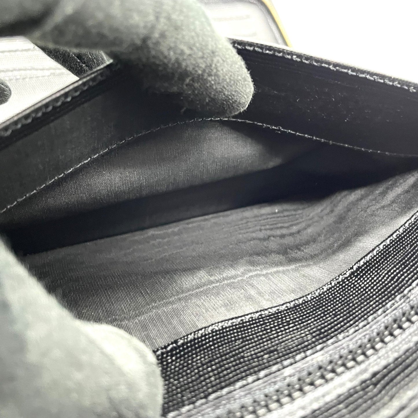 美品 CELINE セリーヌ クラッチバッグ セカンドバッグ レザー 黒 ブラック ゴールド金具 鍵付き メンズ ヴィンテージ B2