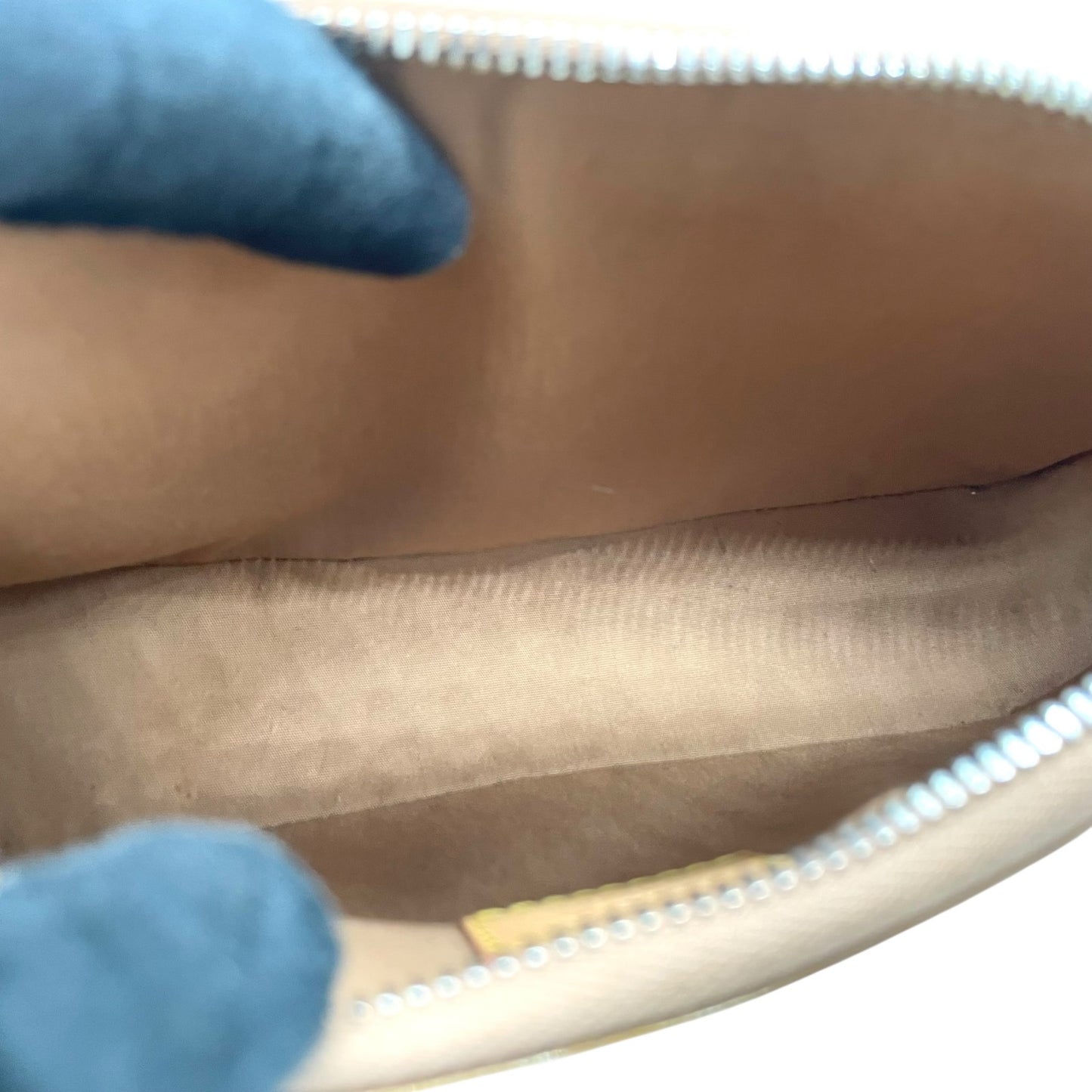 LOUIS VUITTON ルイヴィトン モノグラム ヴェルニ ハンドバッグ マロリー・スクエア M91197 アクセサリーポーチ ミニバッグ ハンドバッグ ワンショルダー 肩掛け可 キャメル ブラウン パテントレザー ゴールド金具 レディース K4