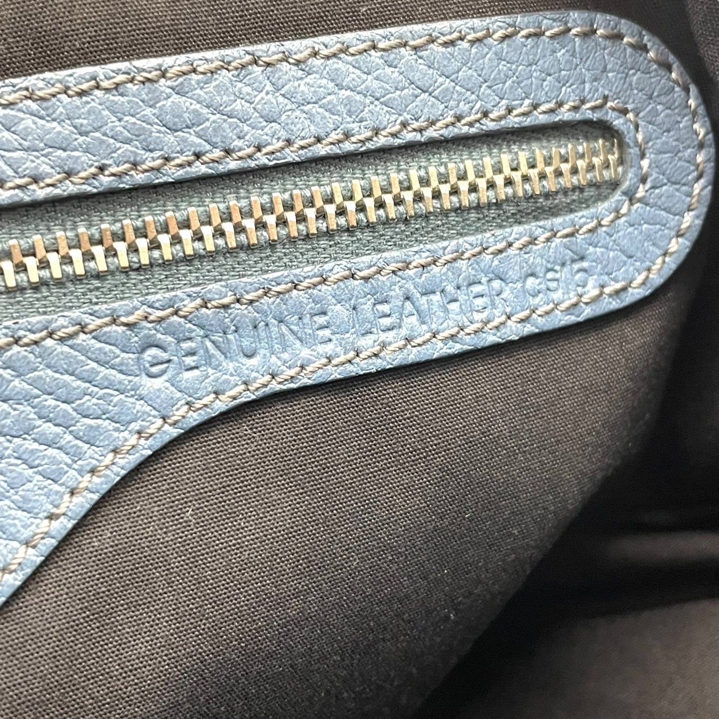 トッズ TOD’S ドーム型 ハンドバッグ ロングハンドル 肩掛け レザー ライトブルー 水色 シルバー金具 トライアングルフォルム A5