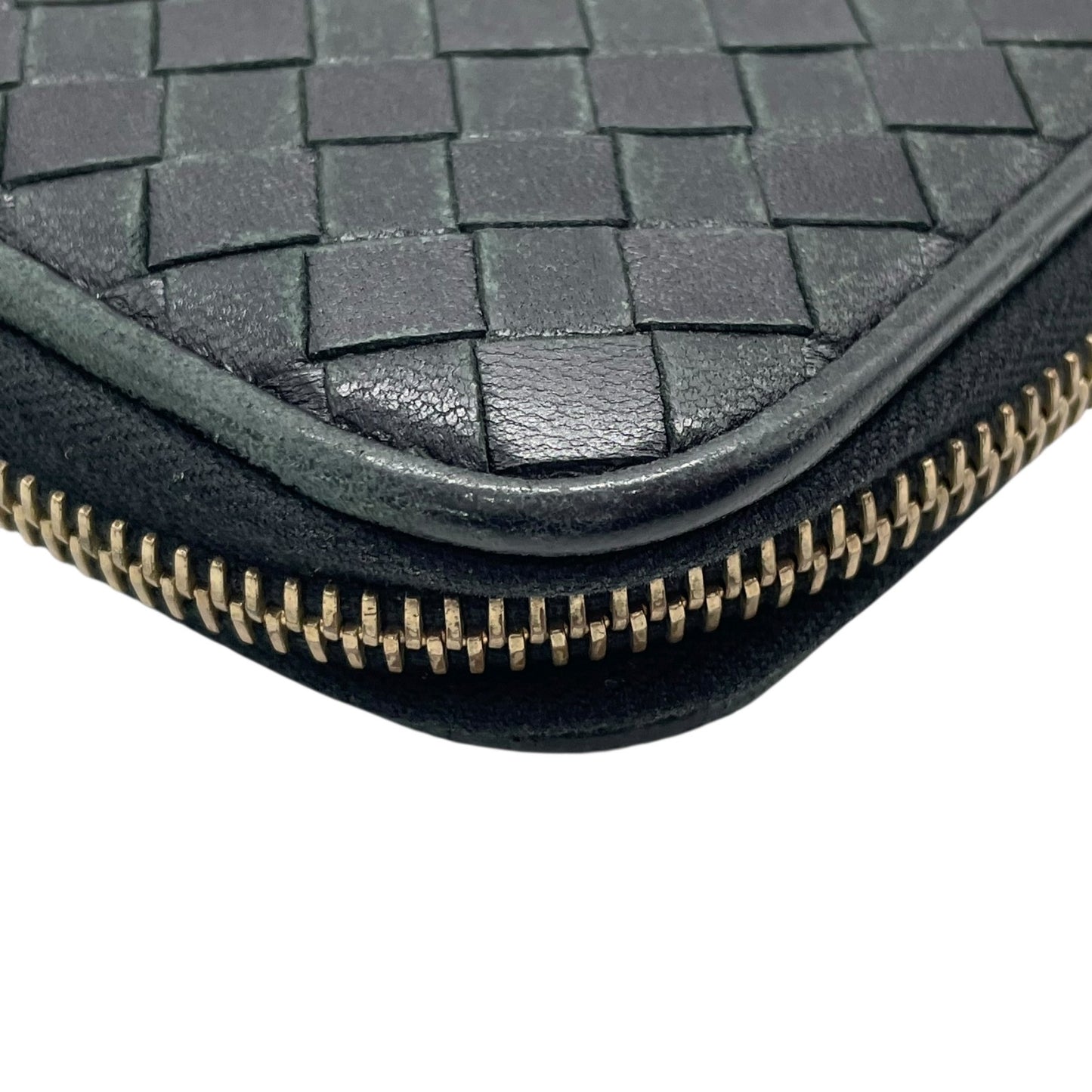 ボッテガヴェネタ BOTTEGA VENETA 長財布 イントレチャート ラウンドファスナー 黒 ブラック レザー ゴールド金具 メンズ レディース M5