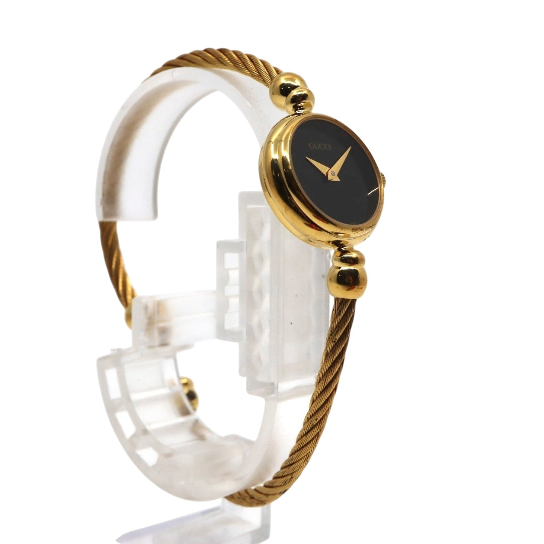 美品 電池交換済 グッチ GUCCI 2700.2.L 腕時計 レディースウォッチ バングルウォッチ ワイヤーブレスレット クォーツ ゴールド ブラック文字盤 アナログ ヴィンテージ ビンテージ エレガント クラシック ドレスウォッチ 稼働品 G3