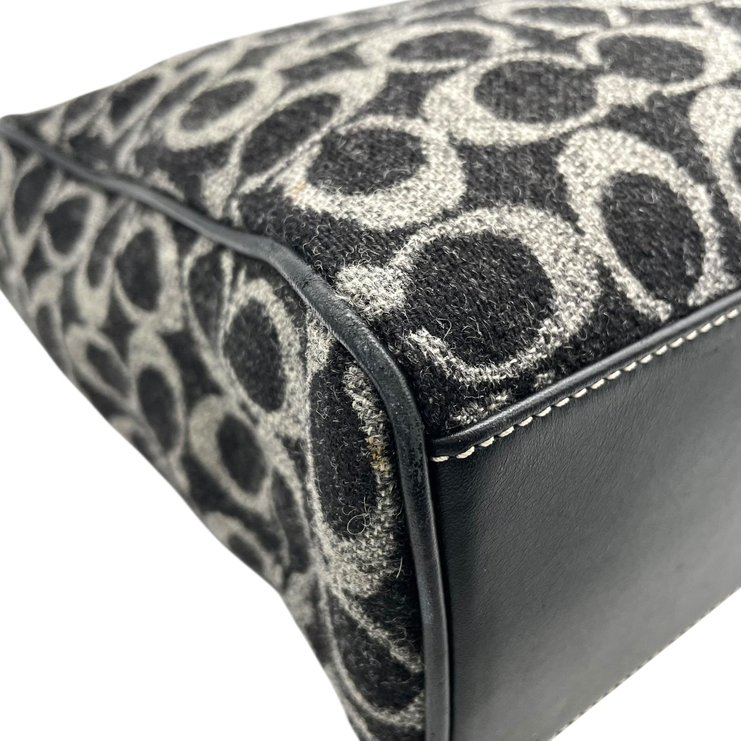 美品 COACH コーチ シグネチャー トートバッグ ハンドバッグ 黒 ブラック グレー ウール レザー シルバー金具 ロゴ ファスナー開閉 レディース S11