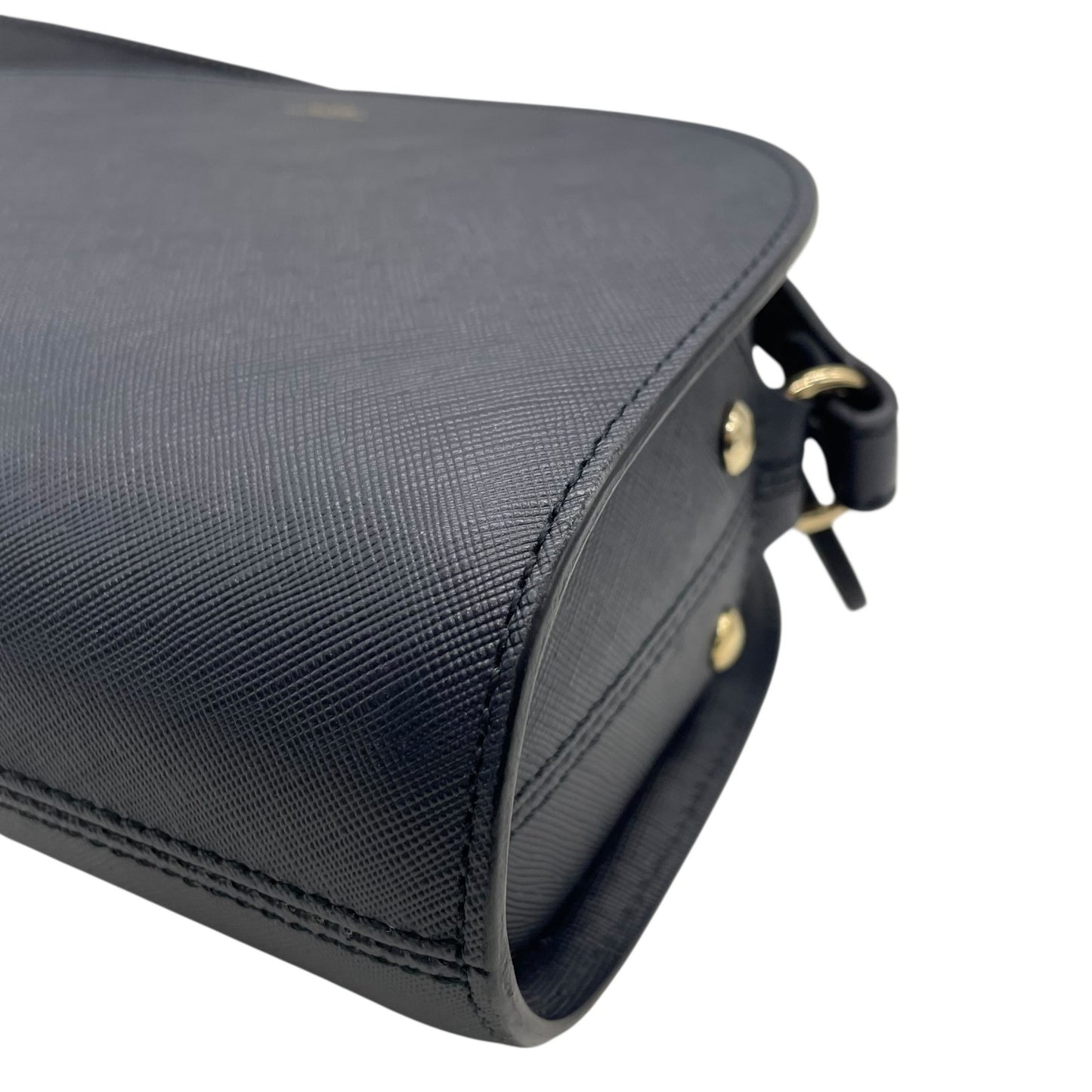 未使用級 アーペーセー A.P.C デミルーン Demi-Lune ショルダーバッグ クロスボディ 紺 ネイビー サフィアーノレザー ゴールド金具 半月型 ハーフムーン ロゴ 斜め掛け可 レディース B2