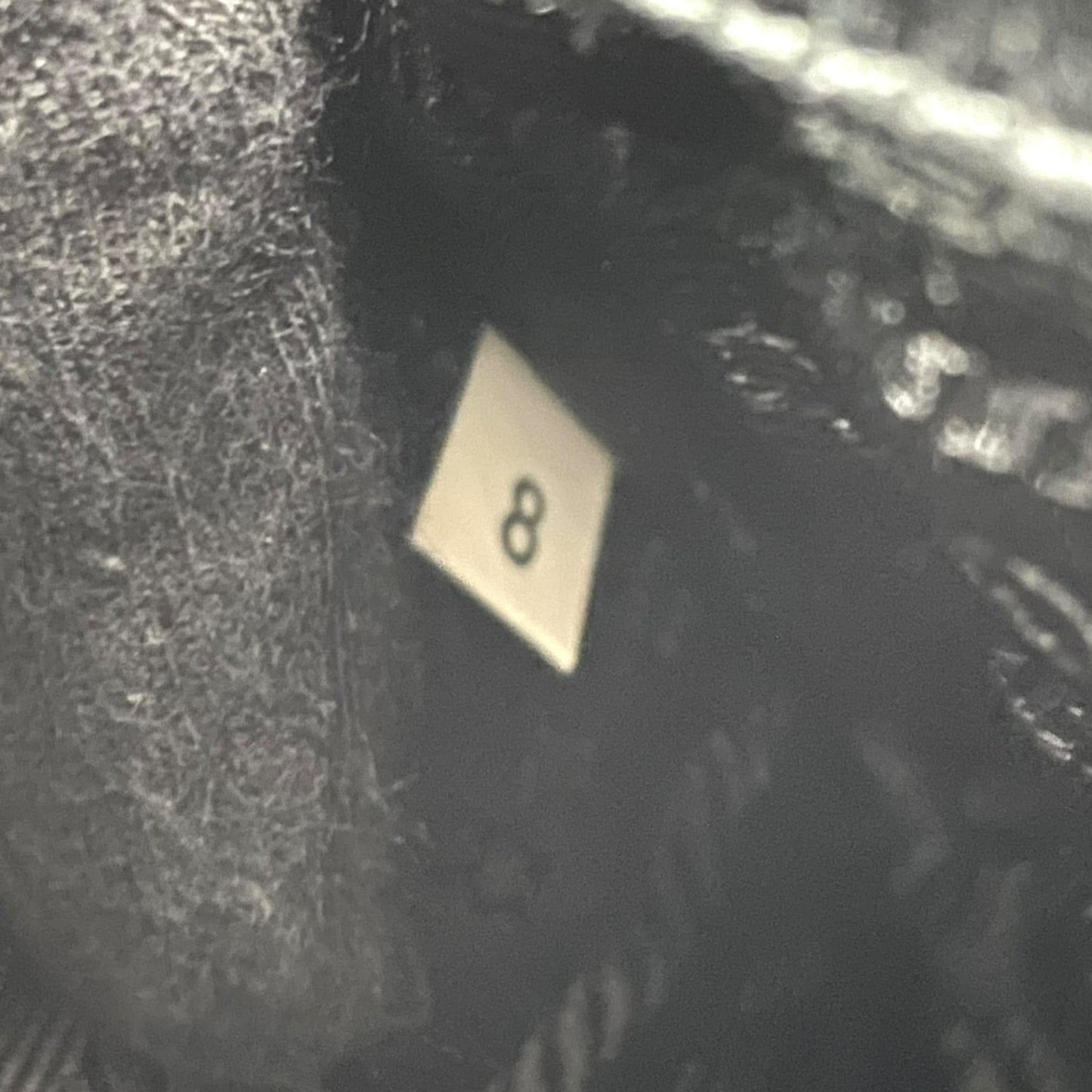 【未使用級】PRADA プラダ ポーチ アクセサリーポーチ ミニクラッチ ナイロン ブラック 三角ロゴ トライアングルロゴ ギャランティカード付き レディース C3