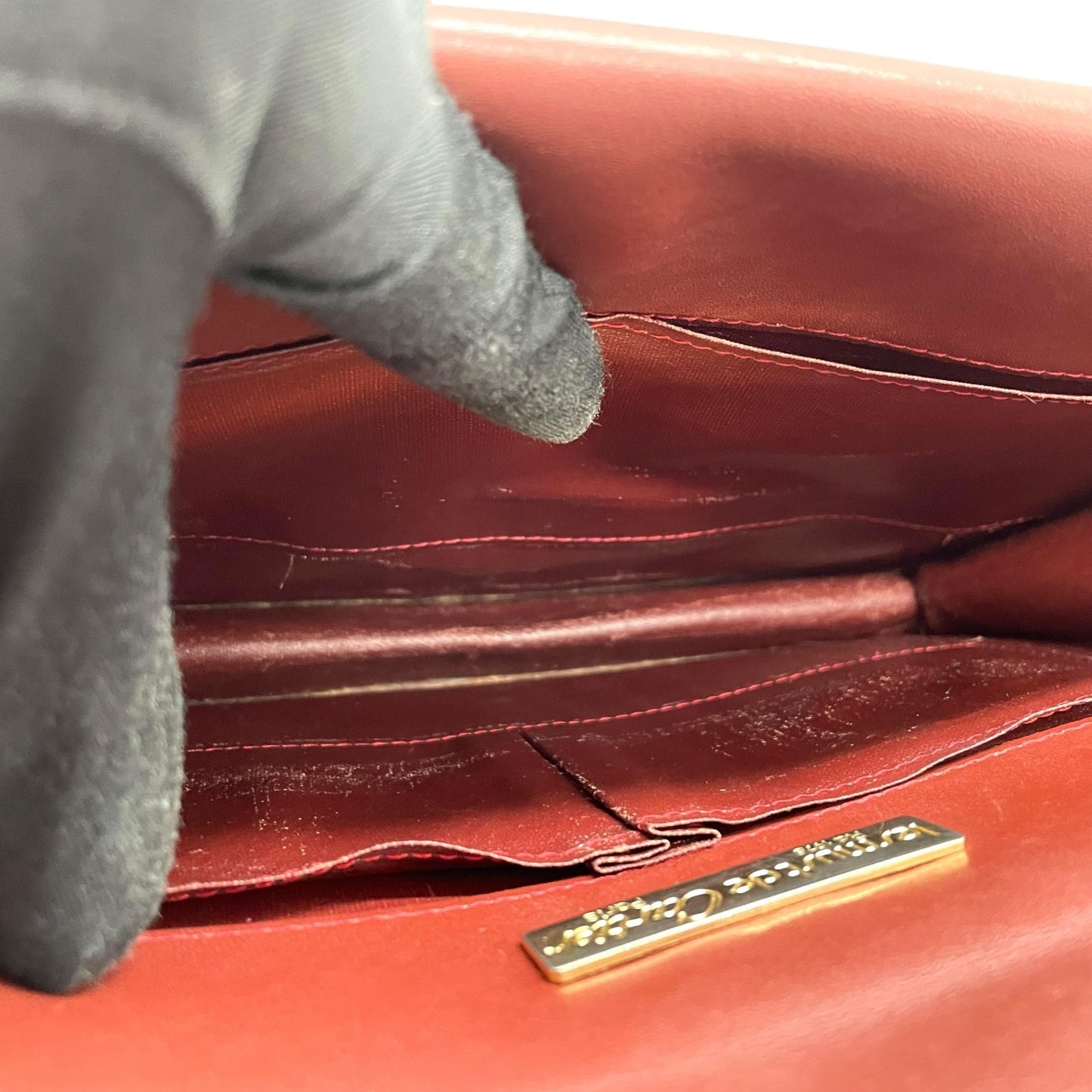 Cartier カルティエ マストライン ショルダーバッグ 赤 ボルドー ワインレッド レザー ゴールド金具 肩掛け可 斜め掛け可 2Cモチーフ マストドゥカルティエ ヴィンテージ レディース E2