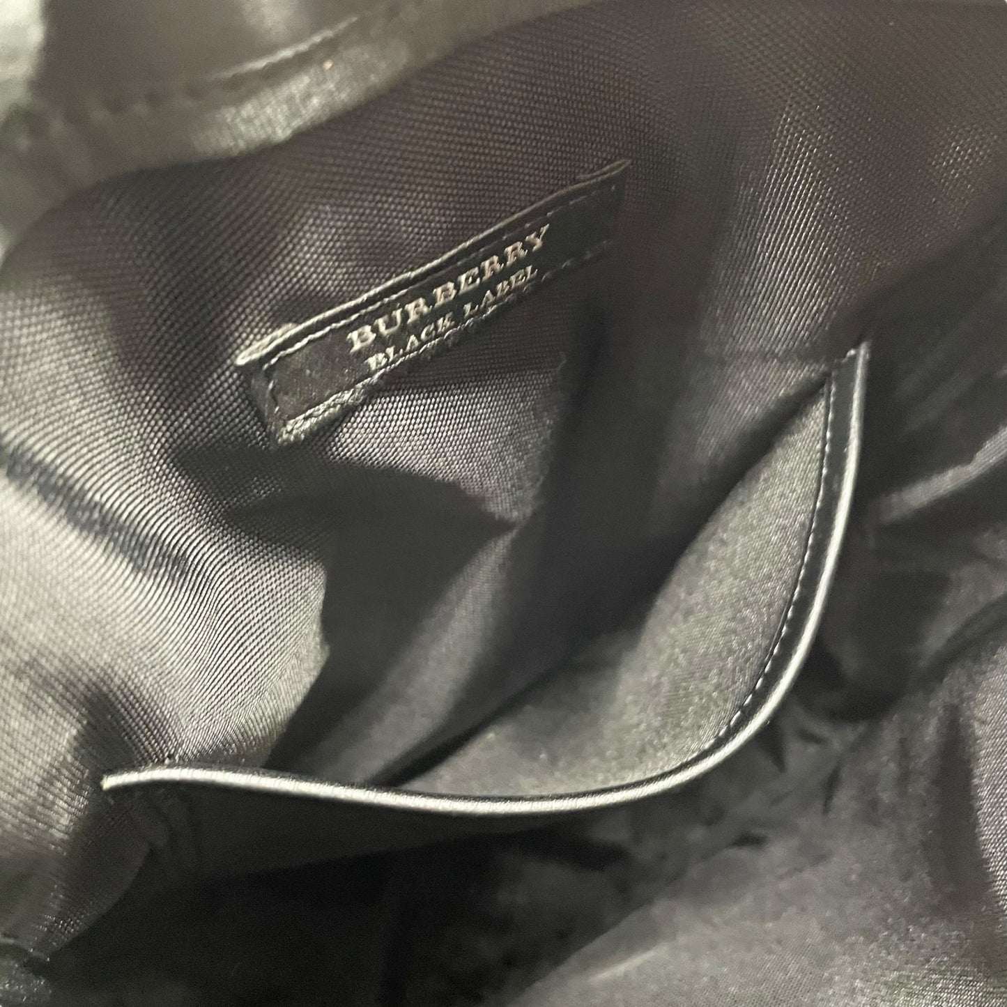 美品 BURBERRY BLACK LABEL バーバリー ショルダーバッグ ナイロン レザー ノバチェック ベージュ 黒 ブラック シルバー金具 斜め掛け メンズ レディース K11