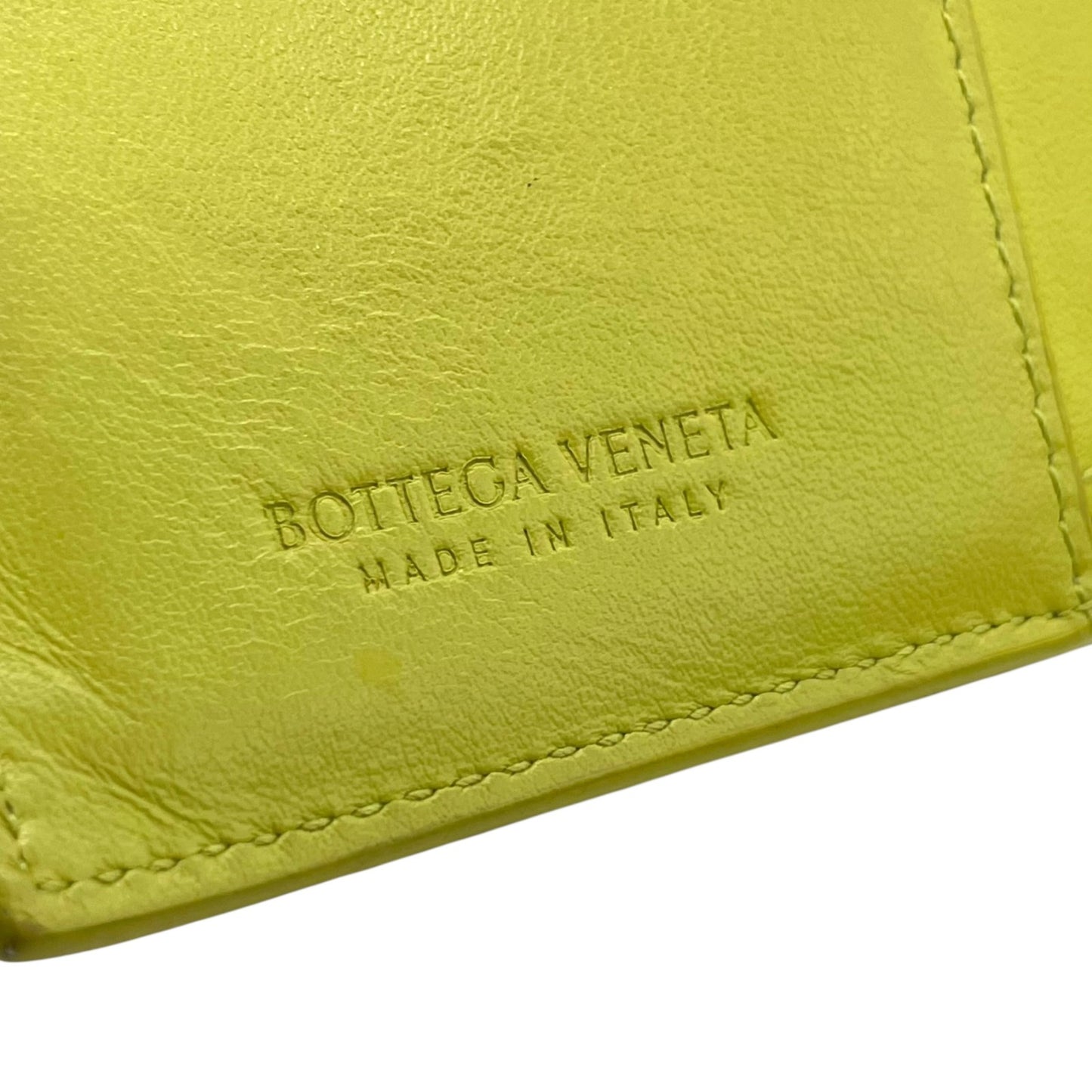BOTTEGA VENETA ボッテガヴェネタ イントレチャート 二つ折り財布 コンパクトウォレット 緑 キウイグリーン レザー ゴールド金具 レディース M4